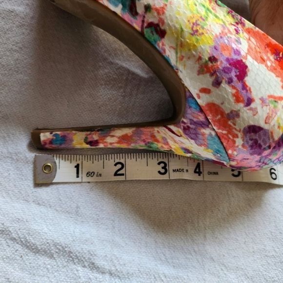 Designer a.n.a. Floral Cut Out Snakeskin print under Stiletto Sz. 9 H Size US 9 / IT 39 - 10 Thumbnail