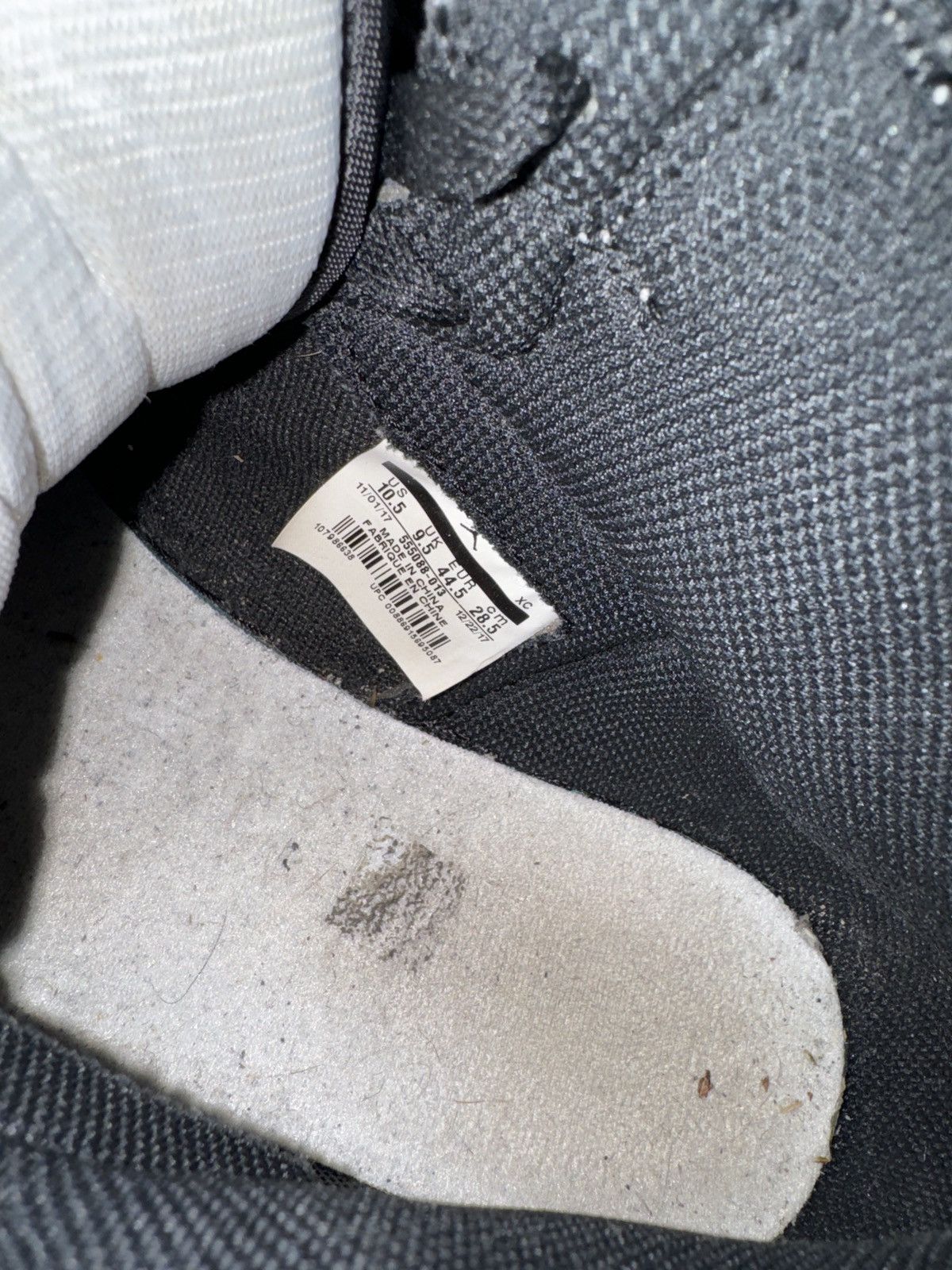 Jordan Brand × Nike Nike Air Jordan 1 Retro OG High Shadow 2018 555088-013 Size US 10.5 / EU 43-44 - 16 Thumbnail