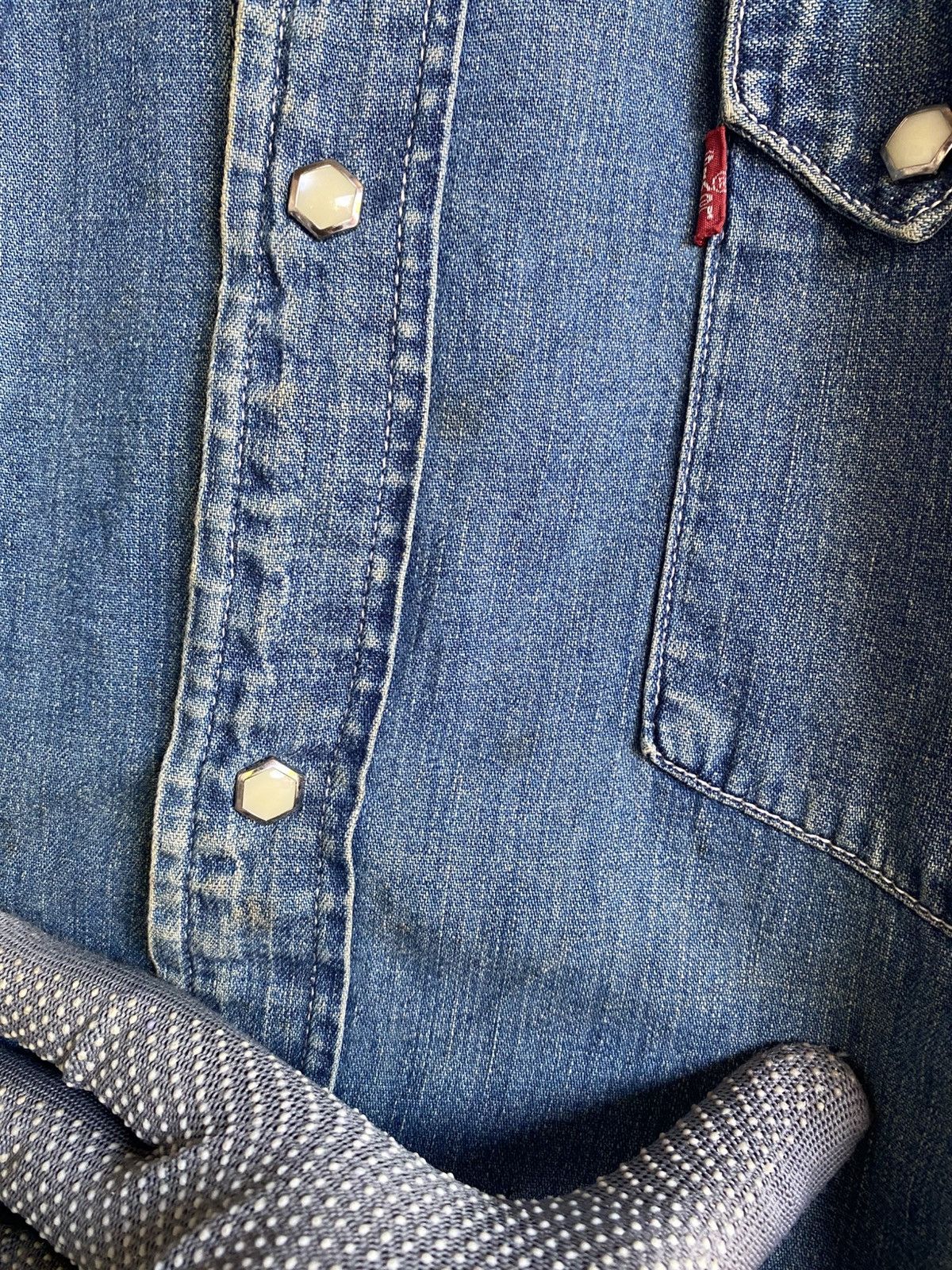 Levi's Vintage Levi’s Denim Shirt - Men’s Western Pearl Snap Button Size US L / EU 52-54 / 3 - 6 Thumbnail
