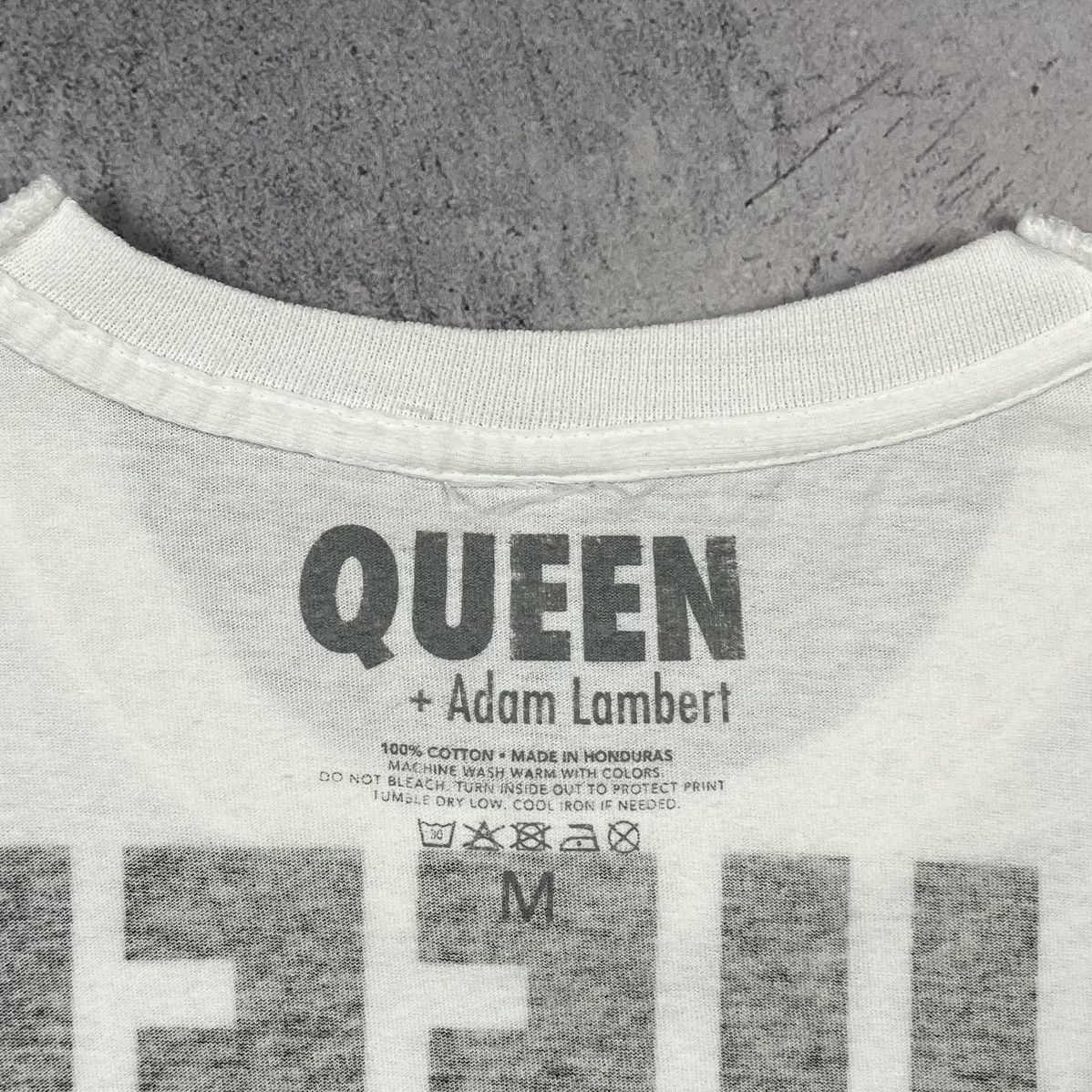 Band Tees Vintage Queen x Adam Lambert y2k rock tour band tee 00’s Size US M / EU 48-50 / 2 - 10 Thumbnail