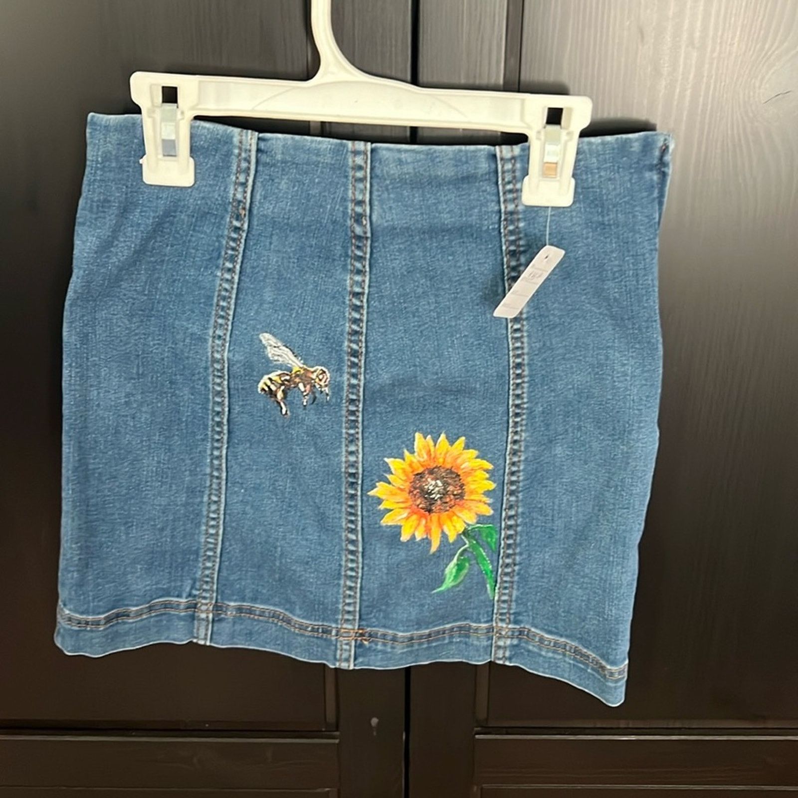 Wild Things Hand painted denim skirt Size 26" / US 2 / IT 38 - 1 Thumbnail