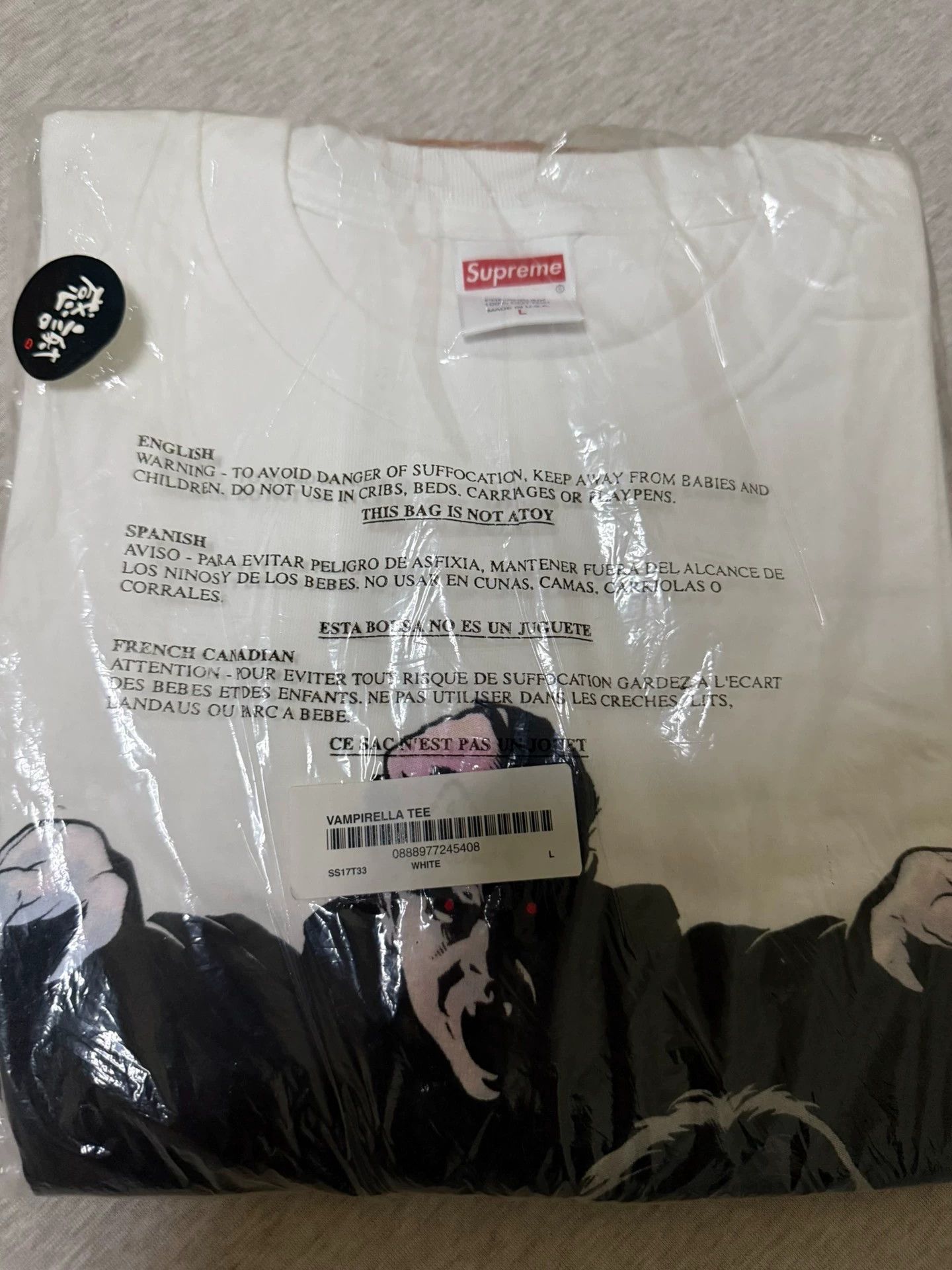 Supreme Supreme 17ss Vampirella Tee White L New with Tags Size US L / EU 52-54 / 3 - 2 Thumbnail