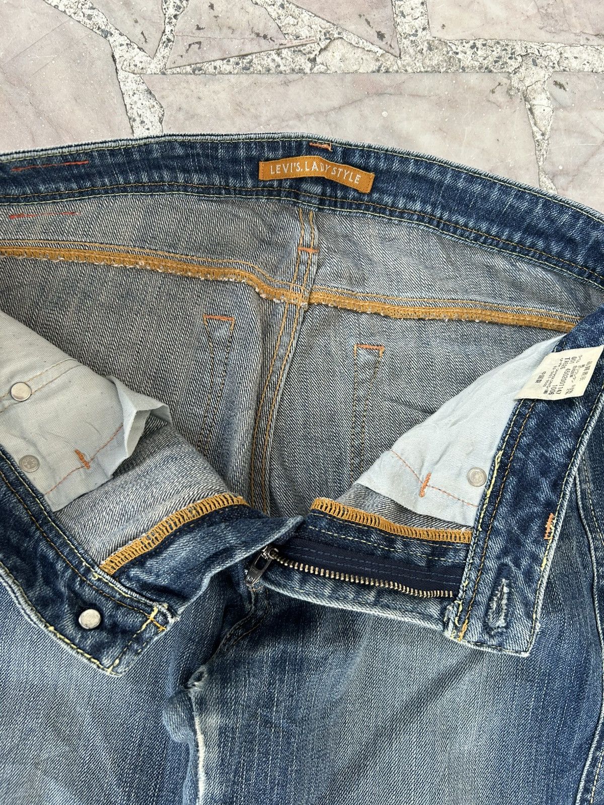 Levi's Levis Lady Style Flare Jeans W30 Size 30" / US 8 / IT 44 - 7 Thumbnail