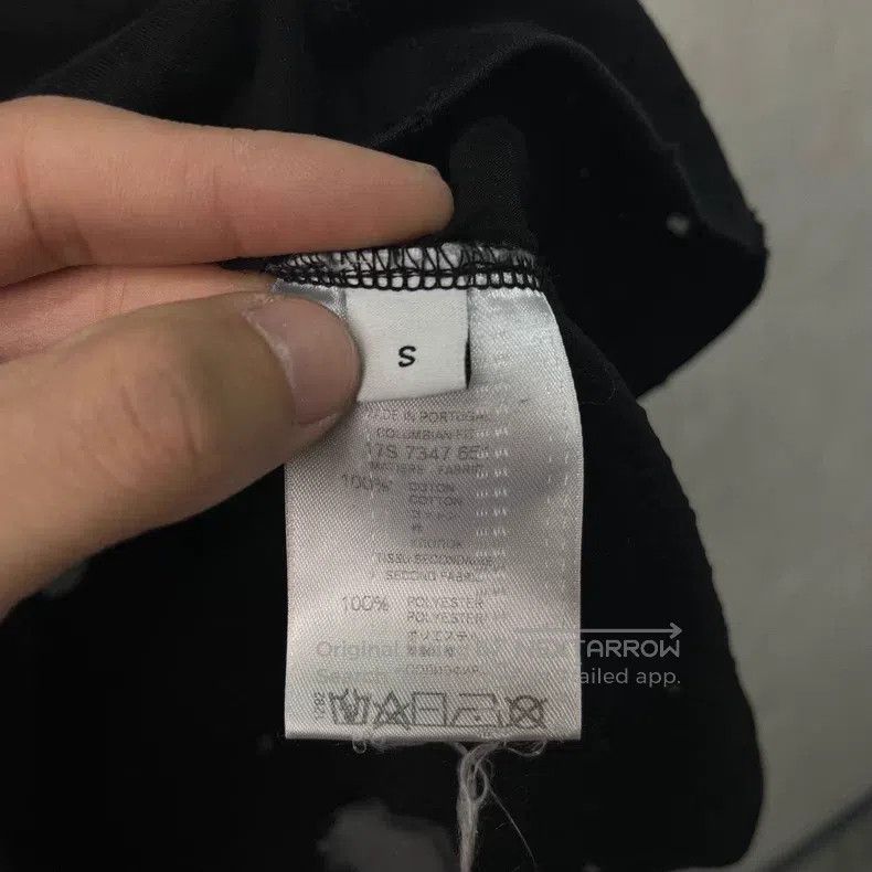 Givenchy Givenchy Big Hole Logo Short Sleeve Shirt (Size S) Size US S / EU 44-46 / 1 - 4 Thumbnail