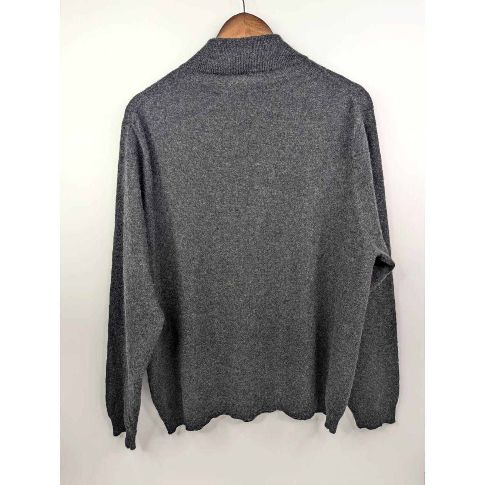 J.McLaughlin J. McLaughlin Grey Cashmere Blend 1/4 Button Pullover Mock Neck Sweater Size L Size US L / EU 52-54 / 3 - 4 Thumbnail
