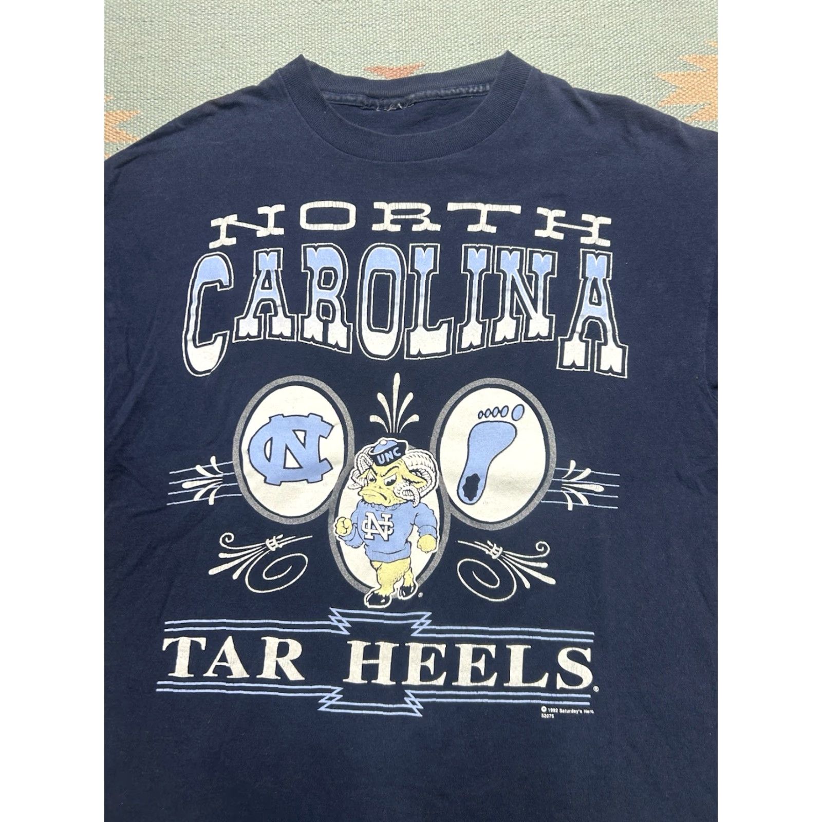 Vintage VINTAGE 90s UNC Tar Heels North Carolina college NCAA T-Shirt Men L Blue Size US L / EU 52-54 / 3 - 2 Thumbnail