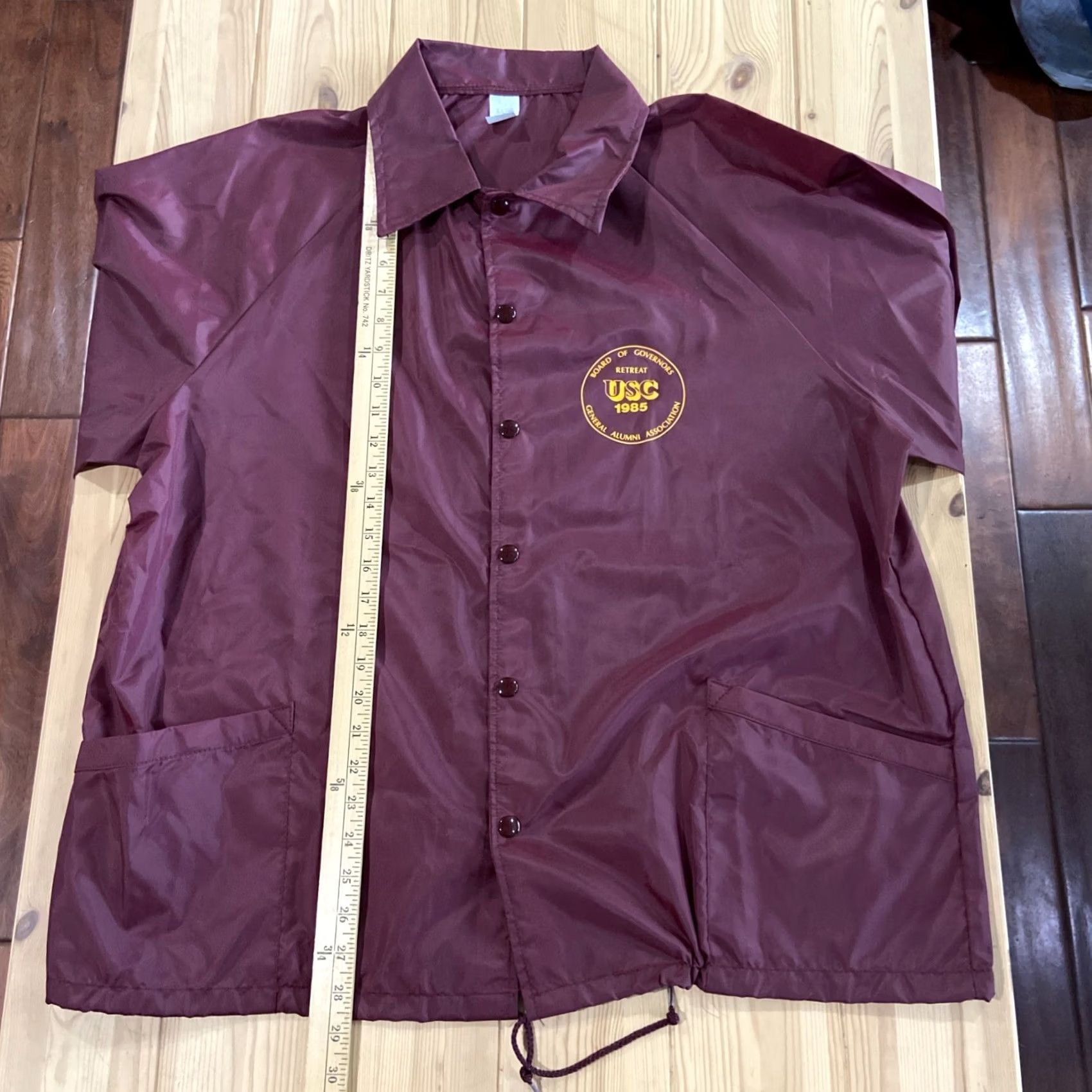 Vintage VINTAGE Nylon 1985 USC Button up Light jacket Made in USA Red XL Men Zip USA Alumni Jacket Size US XL / EU 56 / 4 - 4 Thumbnail