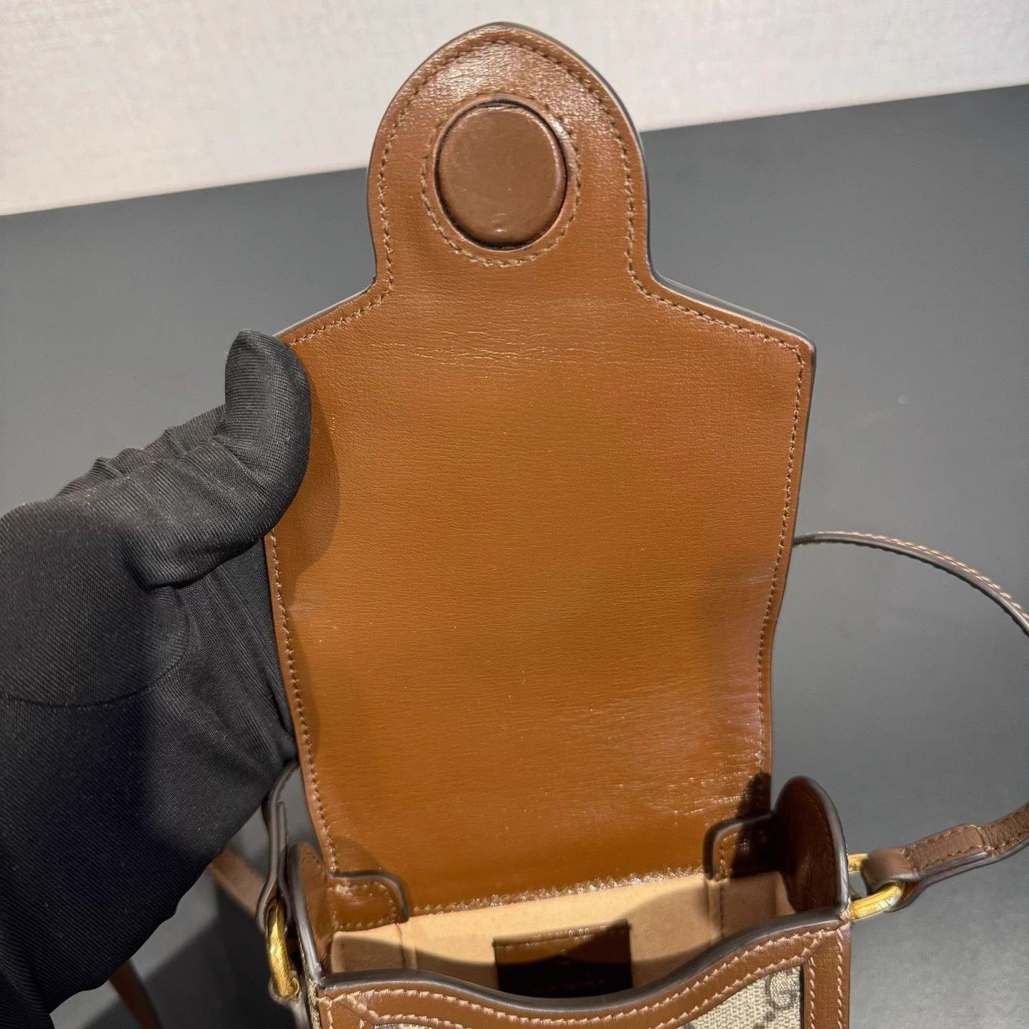 Gucci Gucci 1955 Caramel Phone Bag Size ONE SIZE - 6 Thumbnail
