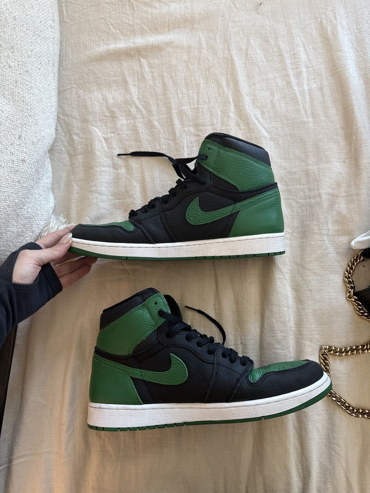 Nike Air Jordan 1 Retro High OG Pine Green / Black Size US 12 / EU 45 - 3 Thumbnail