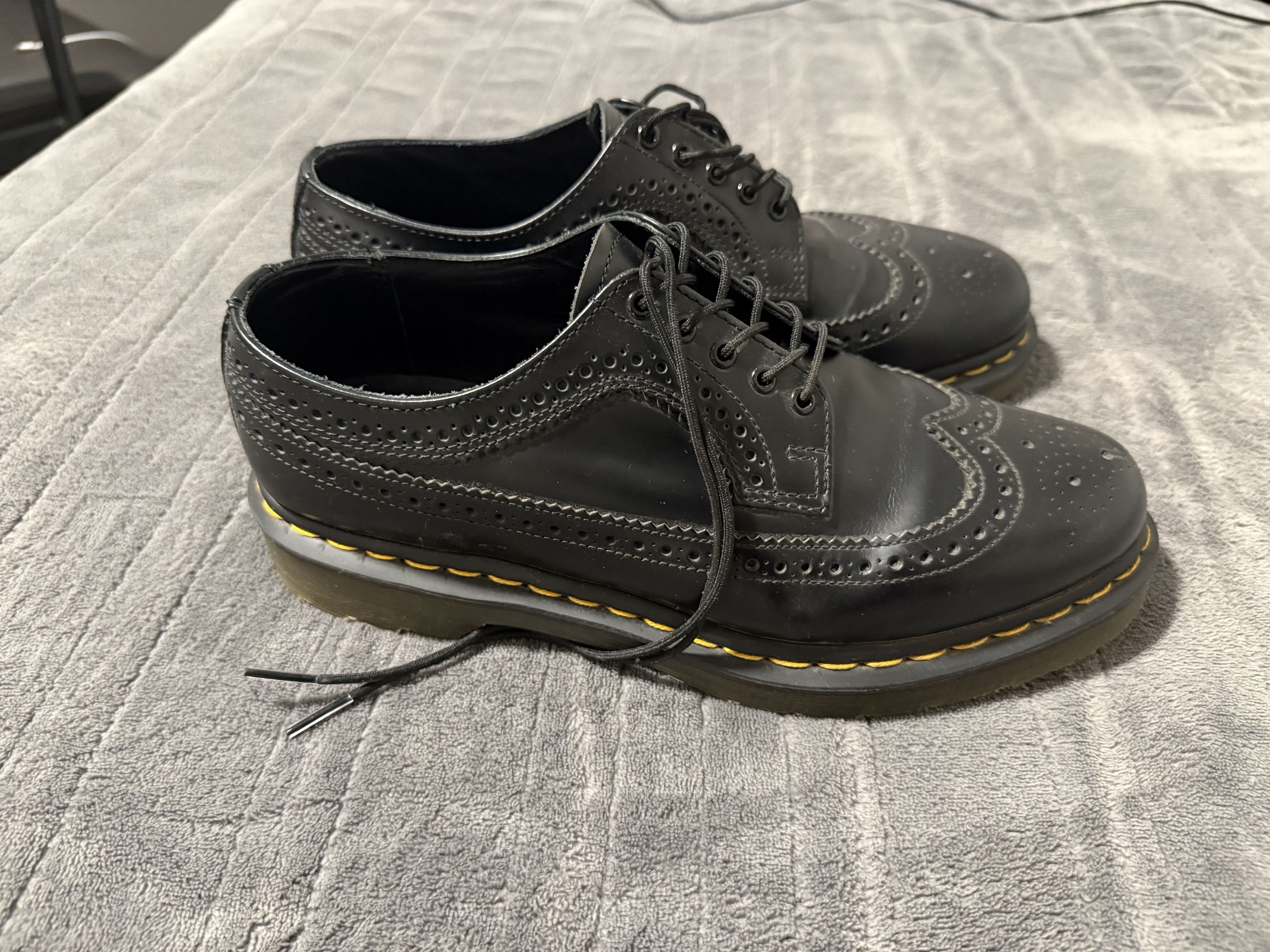 Dr. Martens Dr. Martens Yellow Stitch Smooth Leather Brogue Shoes Size US 9 / EU 42 - 2 Thumbnail