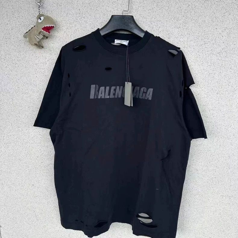 Balenciaga Balenciaga Plain black short sleeves with holes Size US S / EU 44-46 / 1 - 1 Thumbnail