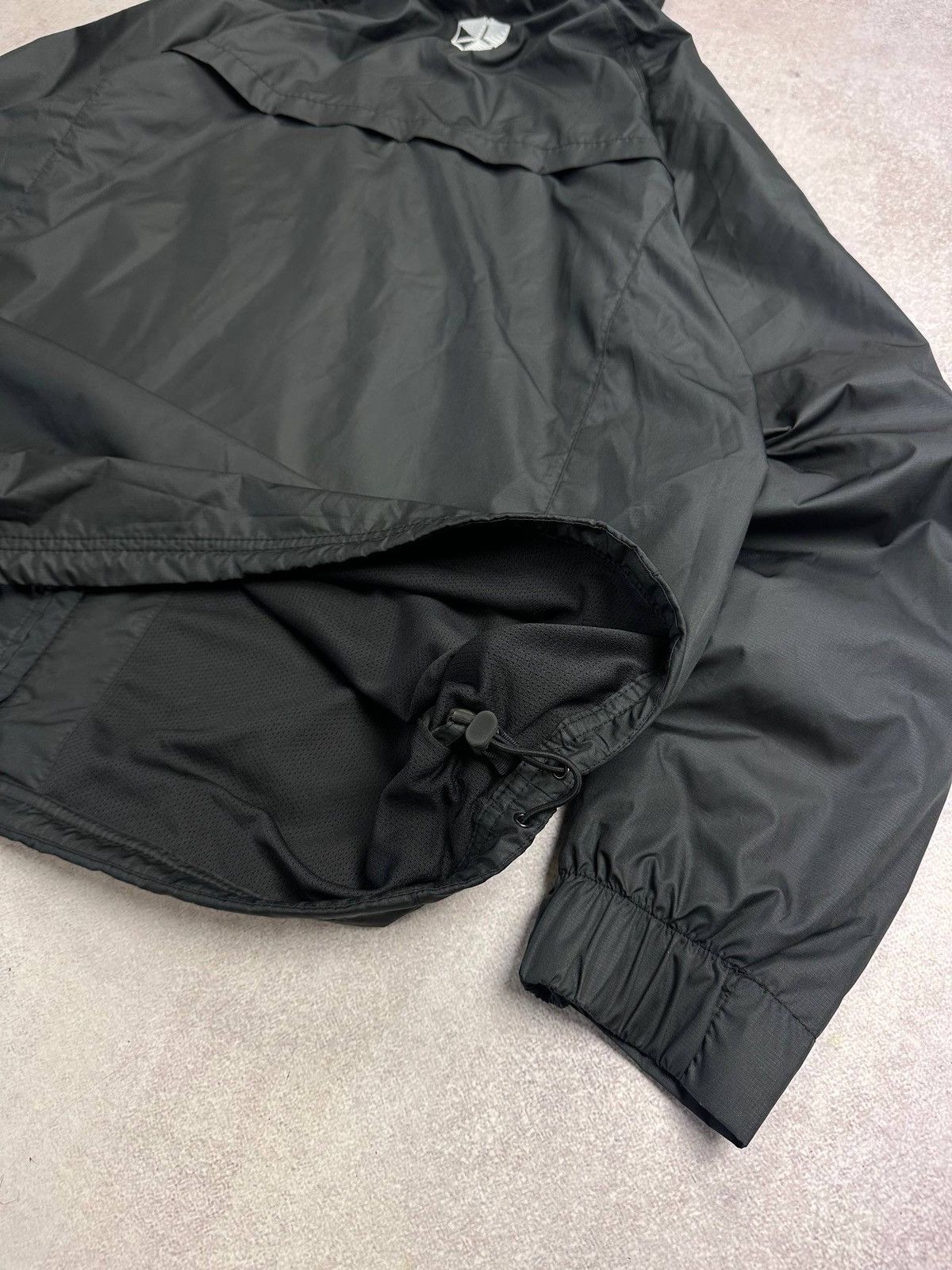 Nike Vintage NWT Nike Manchester United Y2K Nylon Jacket Rare XL Size US XL / EU 56 / 4 - 11 Thumbnail