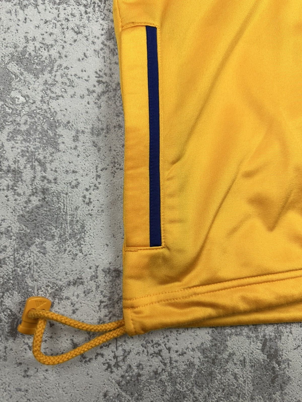 Adidas Adidas T-shirt Hood Zip L Vintage Size US L / EU 52-54 / 3 - 3 Thumbnail
