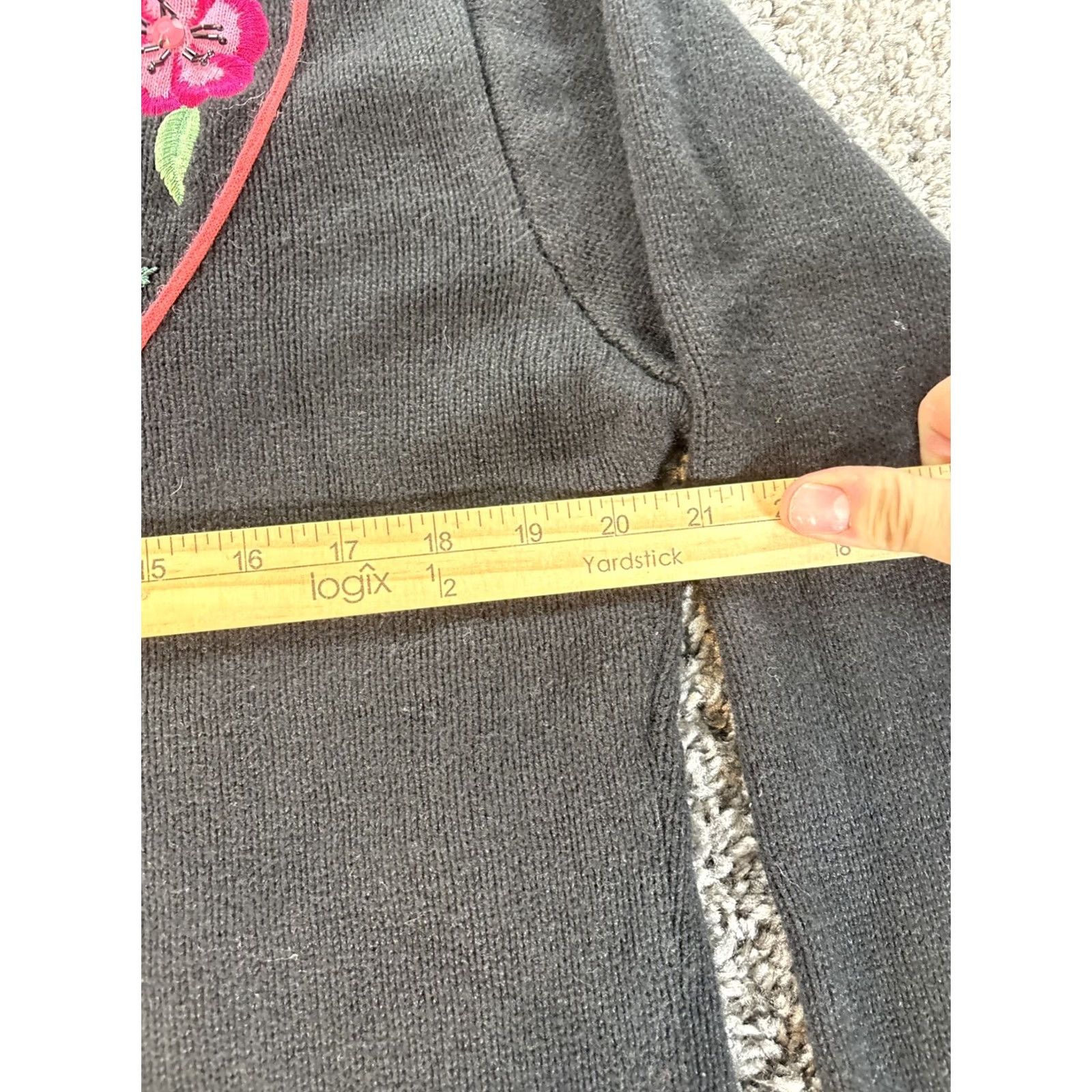 Vintage VINTAGE Story Books Knits Cardigan Sweater Womens Black Floral Embriodered 90s Size M / US 6-8 / IT 42-44 - 3 Thumbnail
