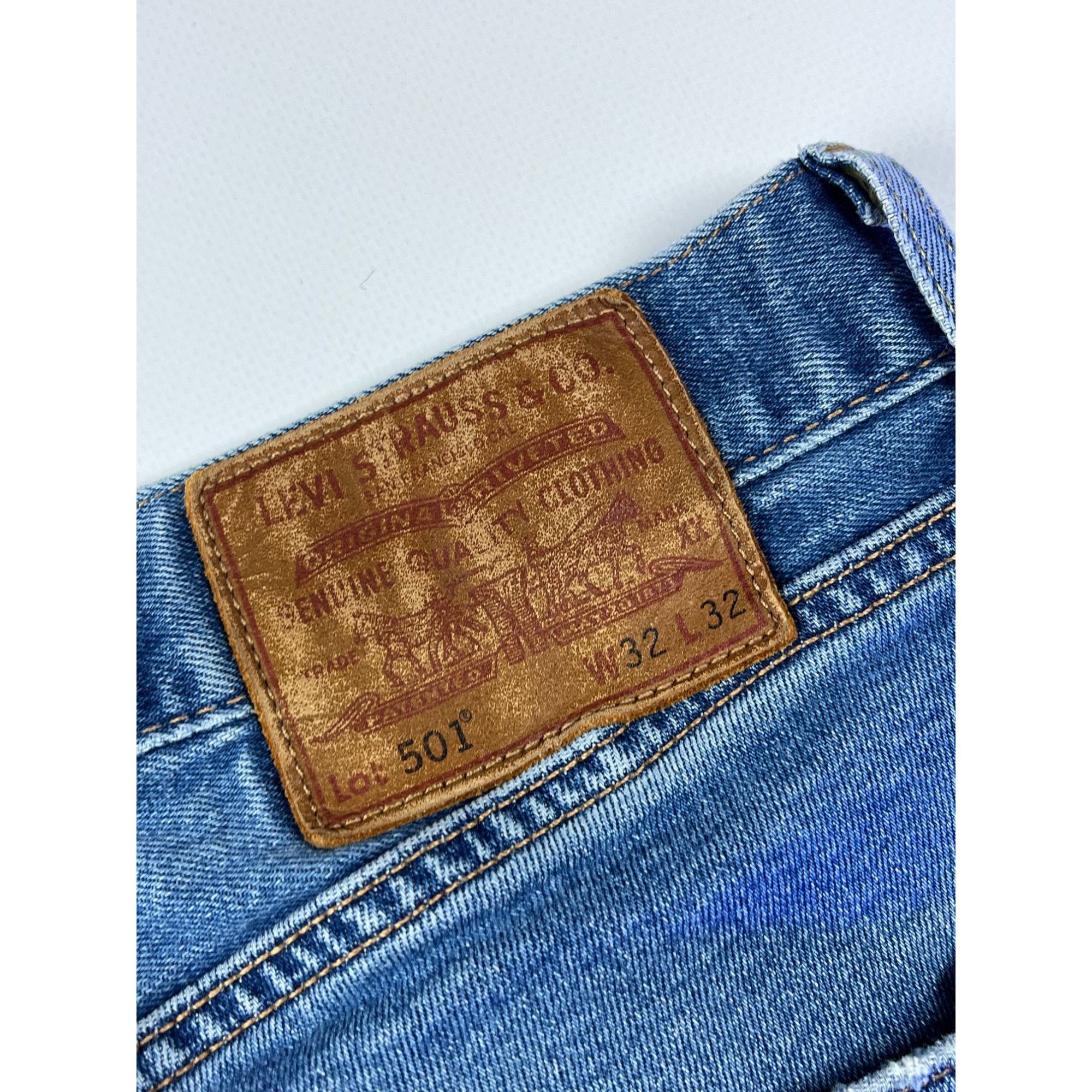 Levi's × Vintage Levis 501 Light Blue Denim Button-Fly Jeans W32 Size US 32 / EU 48 - 3 Thumbnail