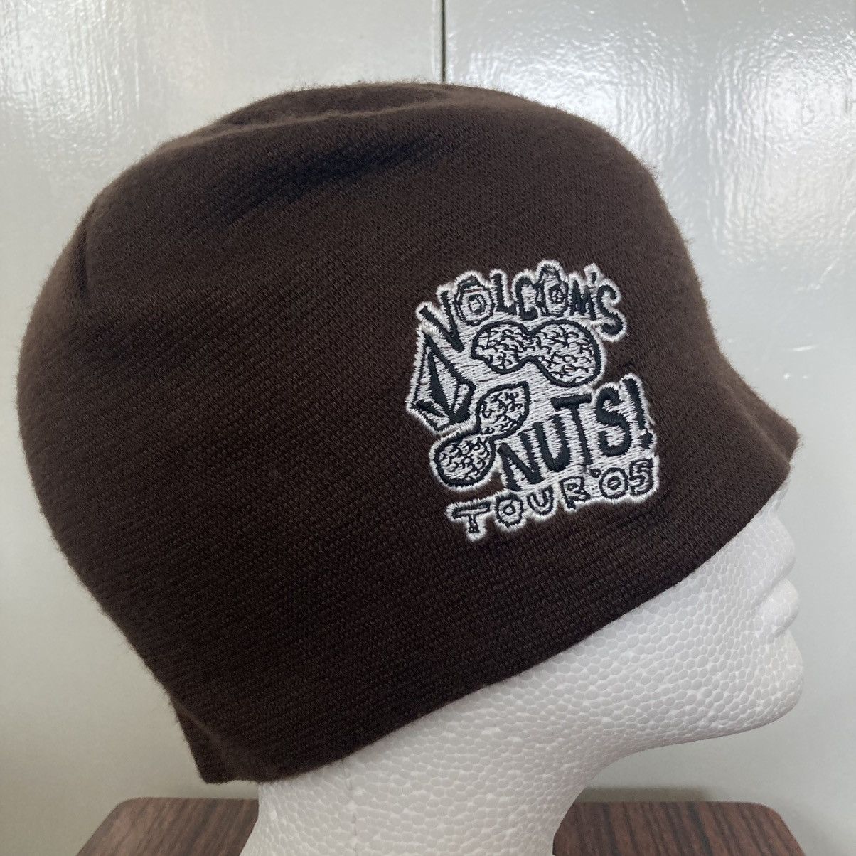 Volcom VOLCOM'S NUTS! TOUR 2005 BROWN BEANIE CAP SKATE VINTAGE Y2K Size ONE SIZE - 6 Thumbnail