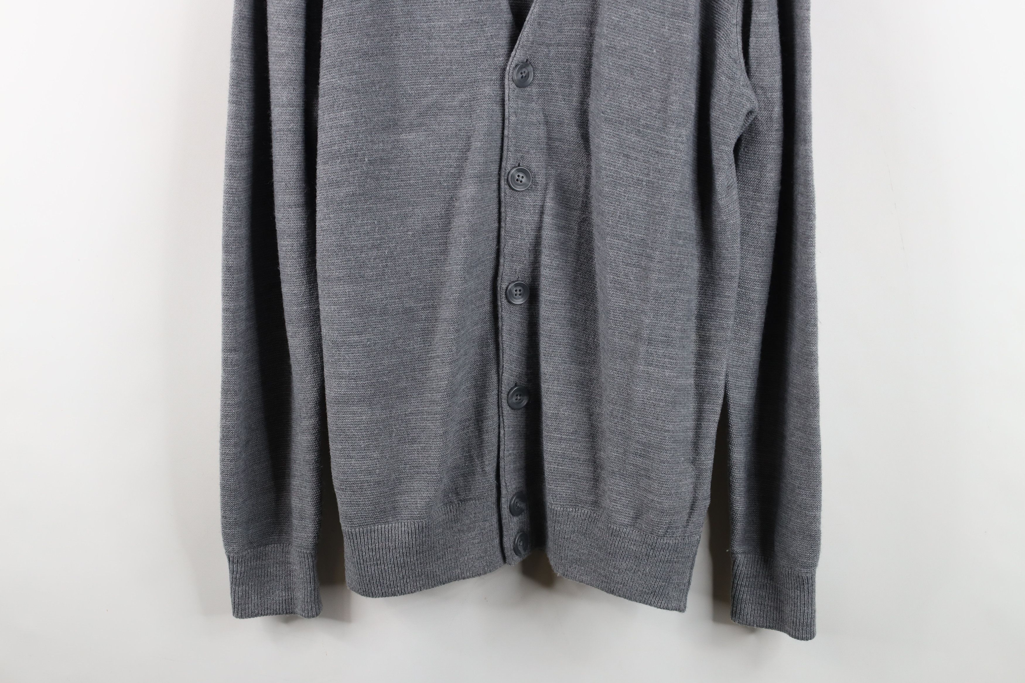Vintage Vintage 90s Streetwear Button Cardigan Sweater Gray Acrylic Size US M / EU 48-50 / 2 - 3 Thumbnail