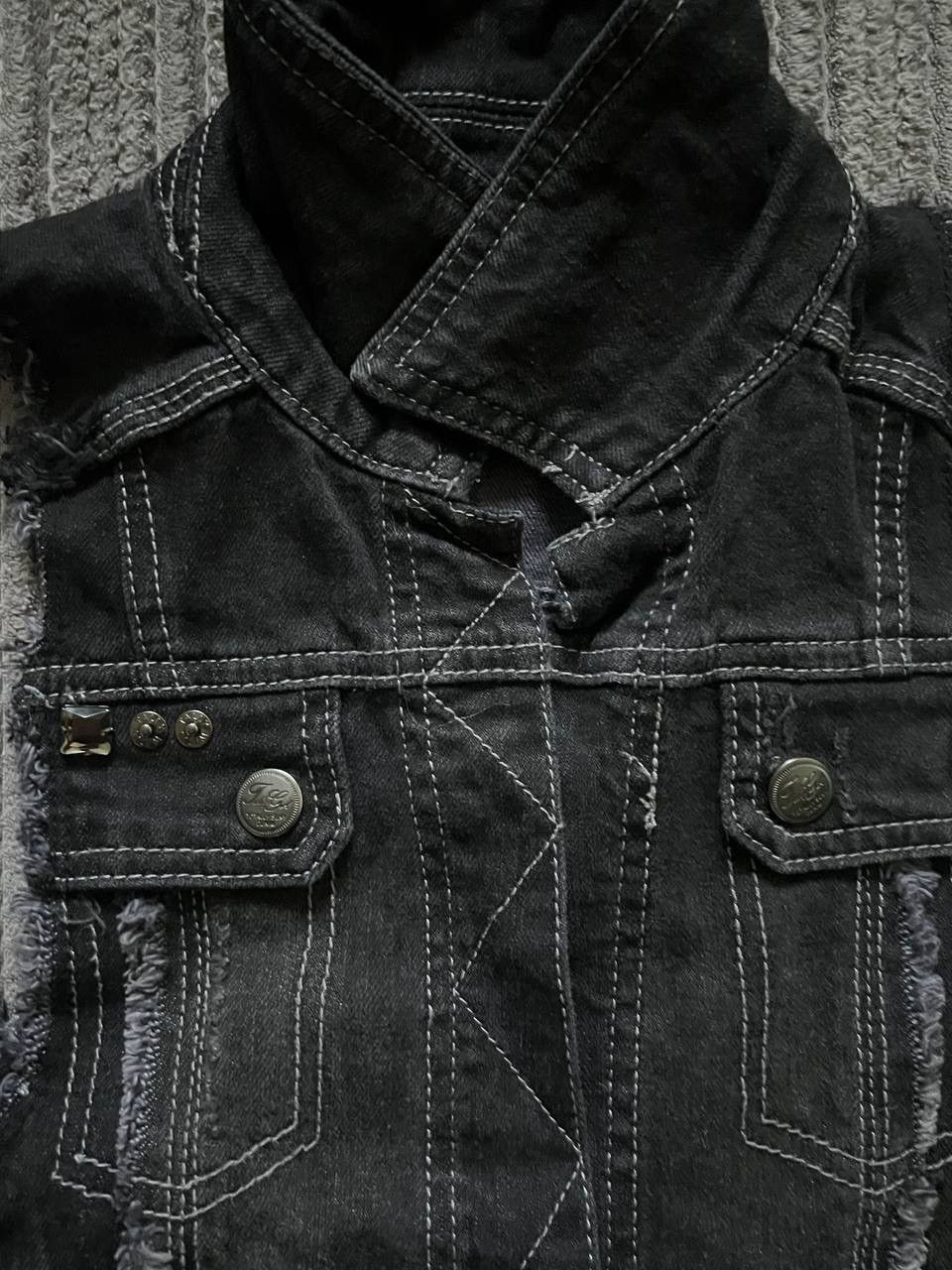 If Six Was Nine × Le Grande Bleu (L.G.B.) × Vintage Vintage Y2K Distressed Opium Owens Style Denim Vests Size US S / EU 44-46 / 1 - 4 Thumbnail