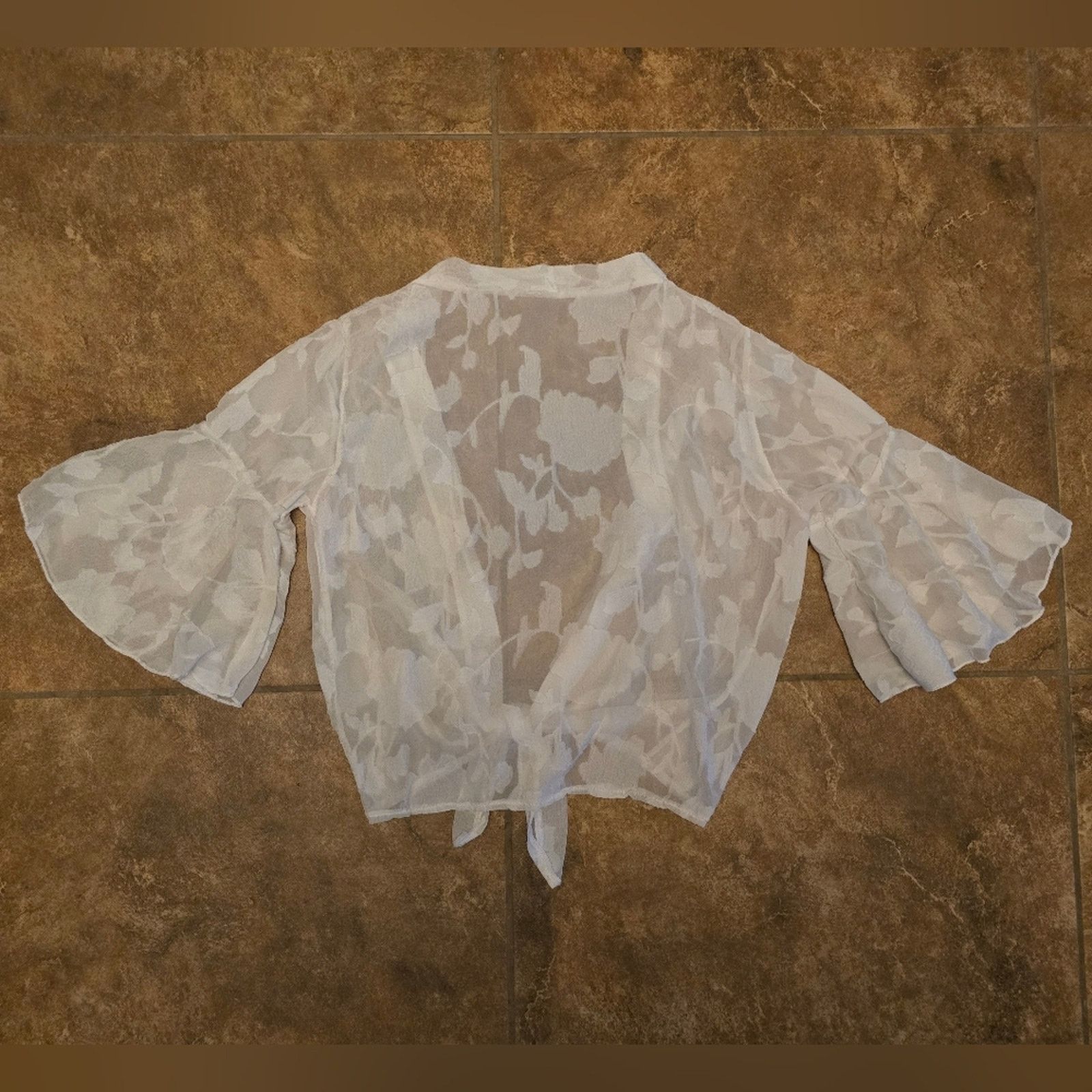 Other White Floral Laced Front Tied Cardigan Size ONE SIZE - 3 Thumbnail