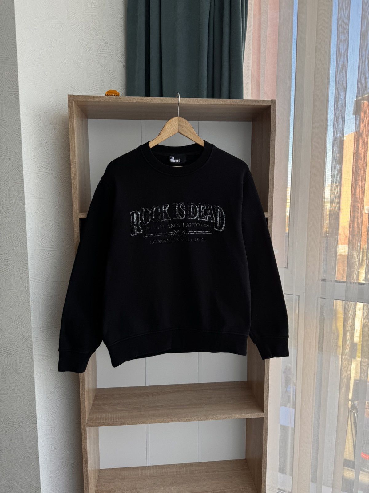 The Kooples × Vintage Vintage The Kooples Rock is Dead Sweatshirt Size US S / EU 44-46 / 1 - 1 Thumbnail