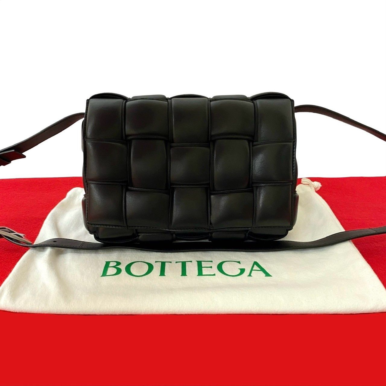 Bottega Veneta Bottega Veneta Padded Cassette Leather Shoulder Bag Leather Shoulder Bag in Black, Women's