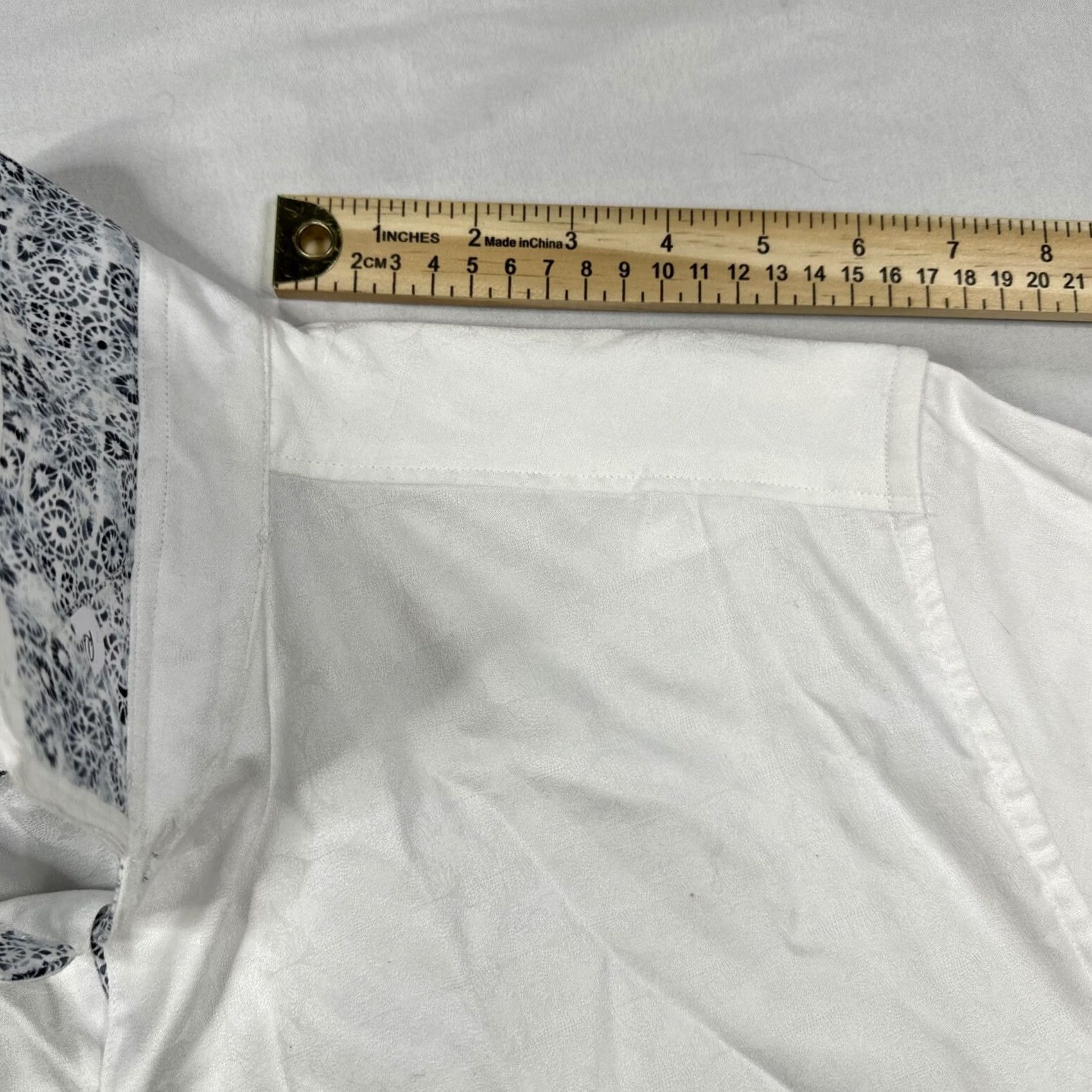 Robert Graham Robert Graham Button-Up Shirt XL White Classic Fit Mens Knowledge Wisdom Truth Size US XL / EU 56 / 4 - 3 Thumbnail