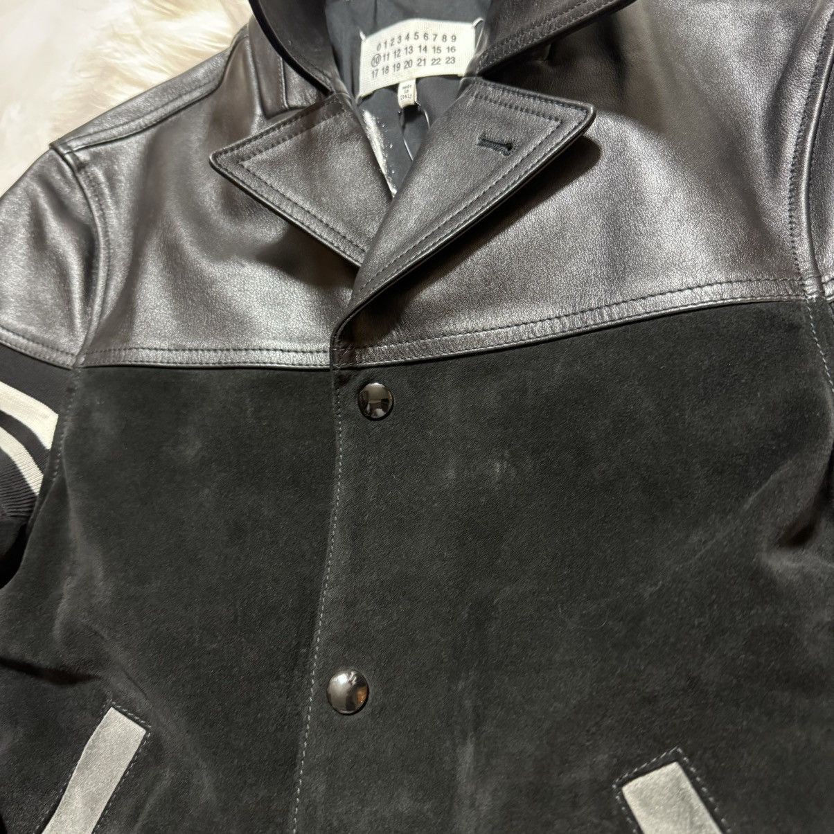 Maison Margiela brand new Maison Margiela No10 suede leather jacket Black Size US S / EU 44-46 / 1 - 14 Thumbnail