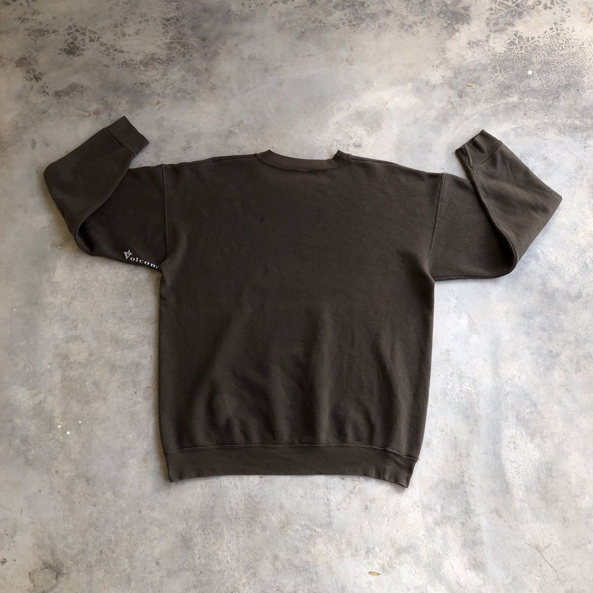 Vintage × Volcom VOLCOM Nice Logo Sweatshirt Size US XL / EU 56 / 4 - 2 Thumbnail