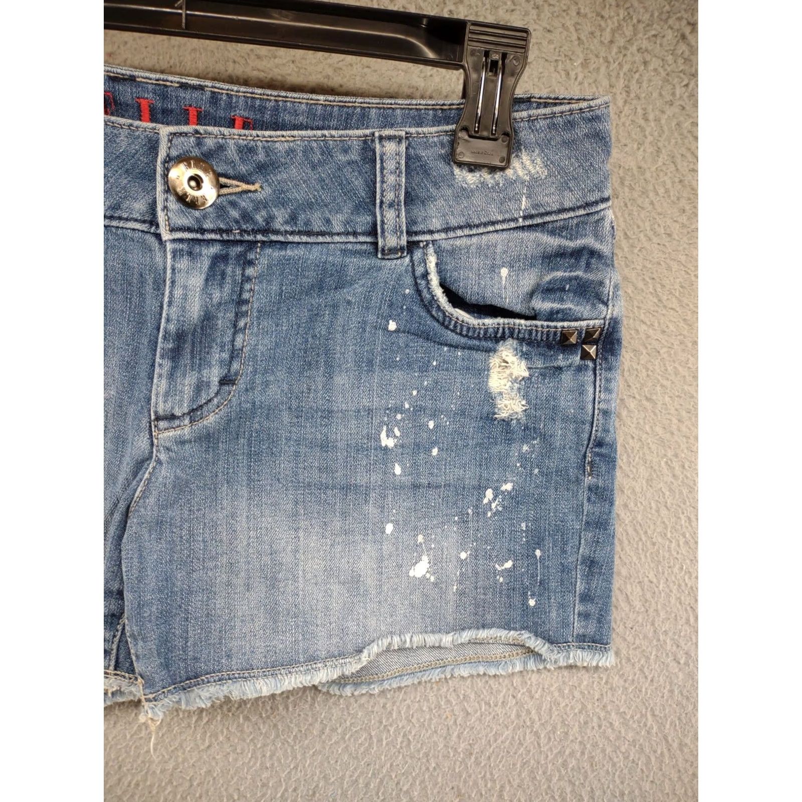 Vintage ELLE Women’s Distressed Paint Splatters Stretch Blue Denim Shorts Size 6 Casual Cotton Blend Denim Shorts Womens 6 Blue Size 28" / US 6 / IT 42 - 2 Thumbnail