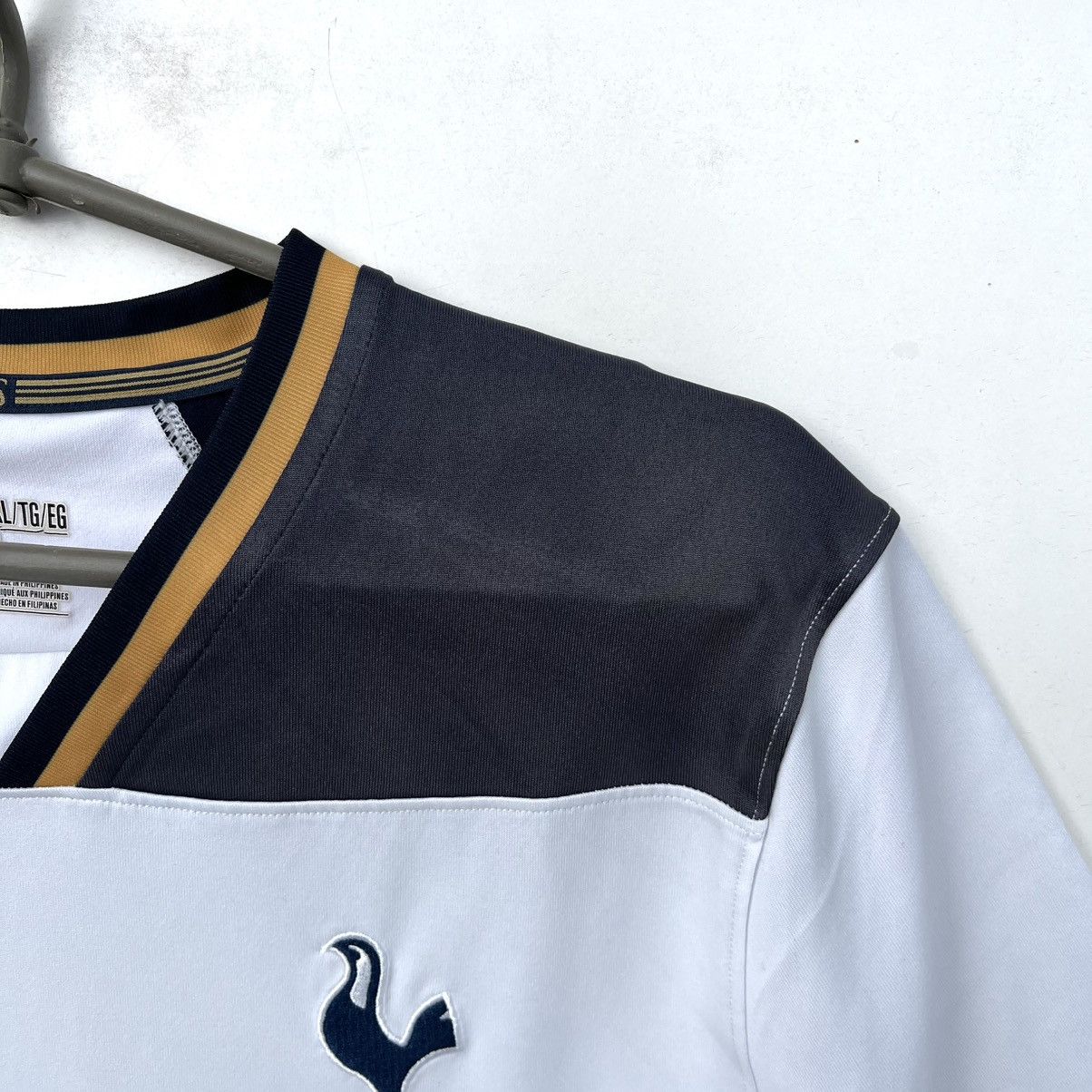 Under Armour TOTTENHAM HOTSPUR 2016 2017 soccer SHIRT JERSEY UNDER ARMOUR Size US L / EU 52-54 / 3 - 7 Thumbnail