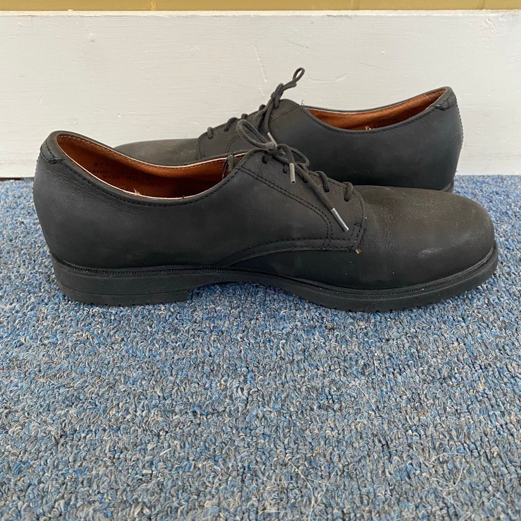G.H. Bass & Co. G.H. Bass & Co men 9 leather tie up dress shoes matte black Size US 9 / EU 42 - 3 Thumbnail