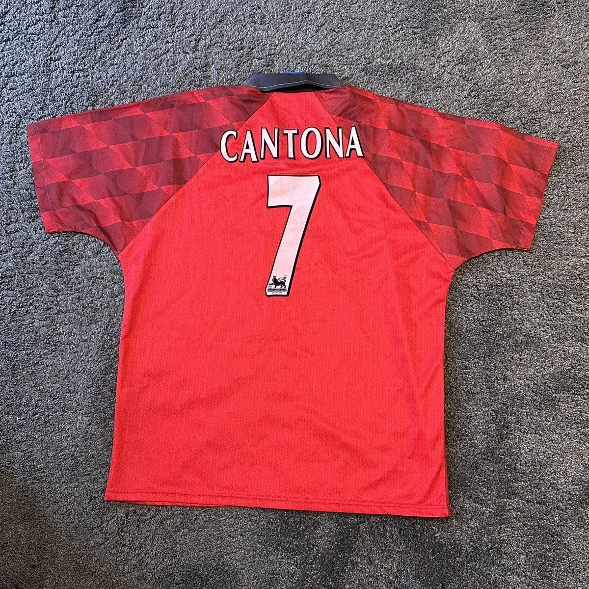 Umbro × Vintage Cantona 7 Manchester United Umro Sharp Jersey Size US L / EU 52-54 / 3 - 6 Thumbnail