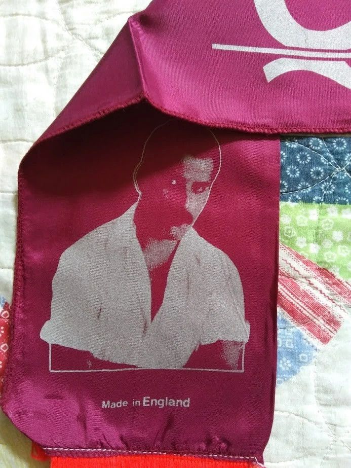 Vintage Vintage Queen Band A Kind Of Magic 1986 Concert Tour Scarf Size ONE SIZE - 2 Thumbnail