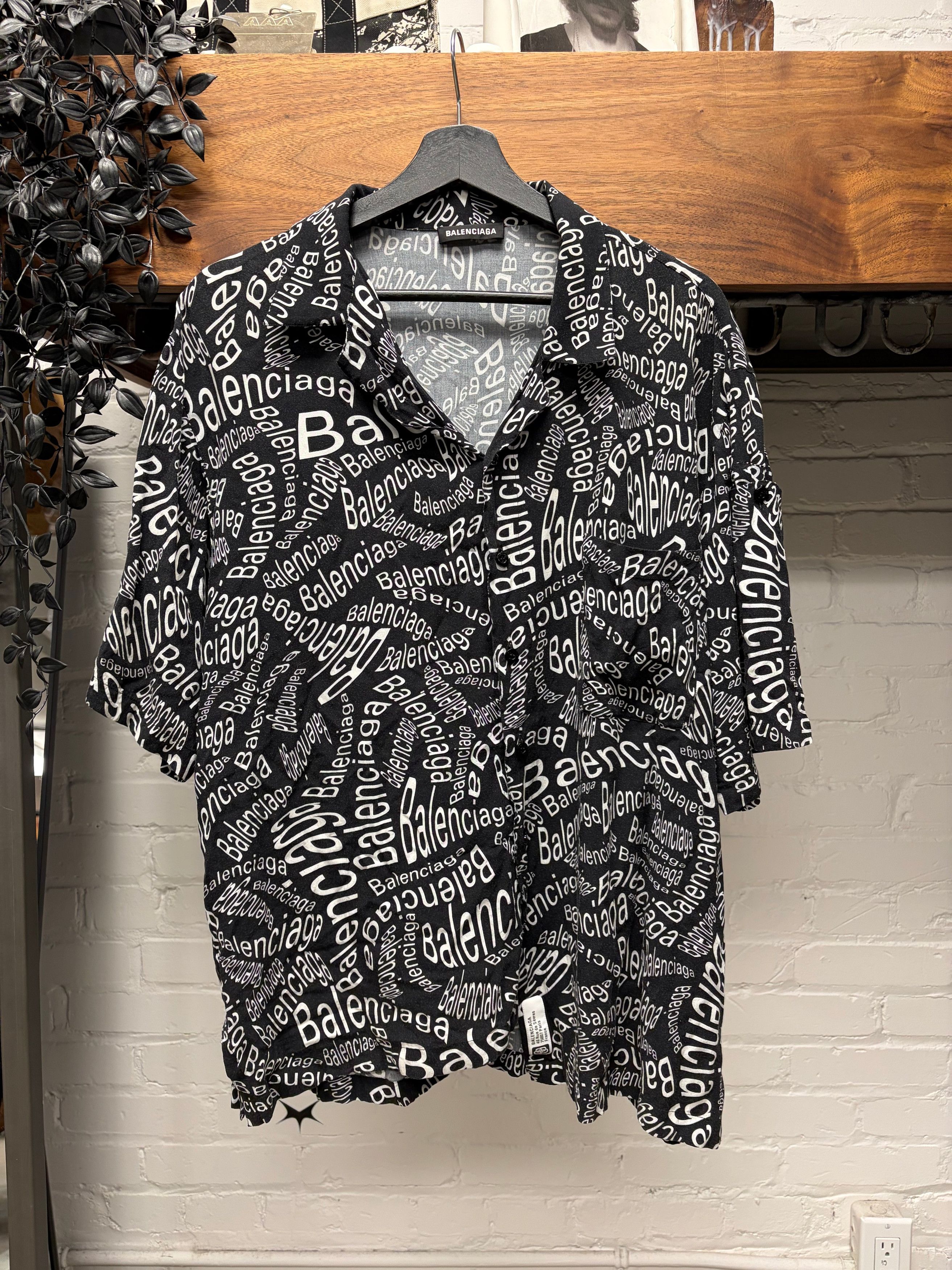 Balenciaga Balenciaga ‘All Over Logo’ Black Button Down Shirt Size US M / EU 48-50 / 2 - 1 Thumbnail