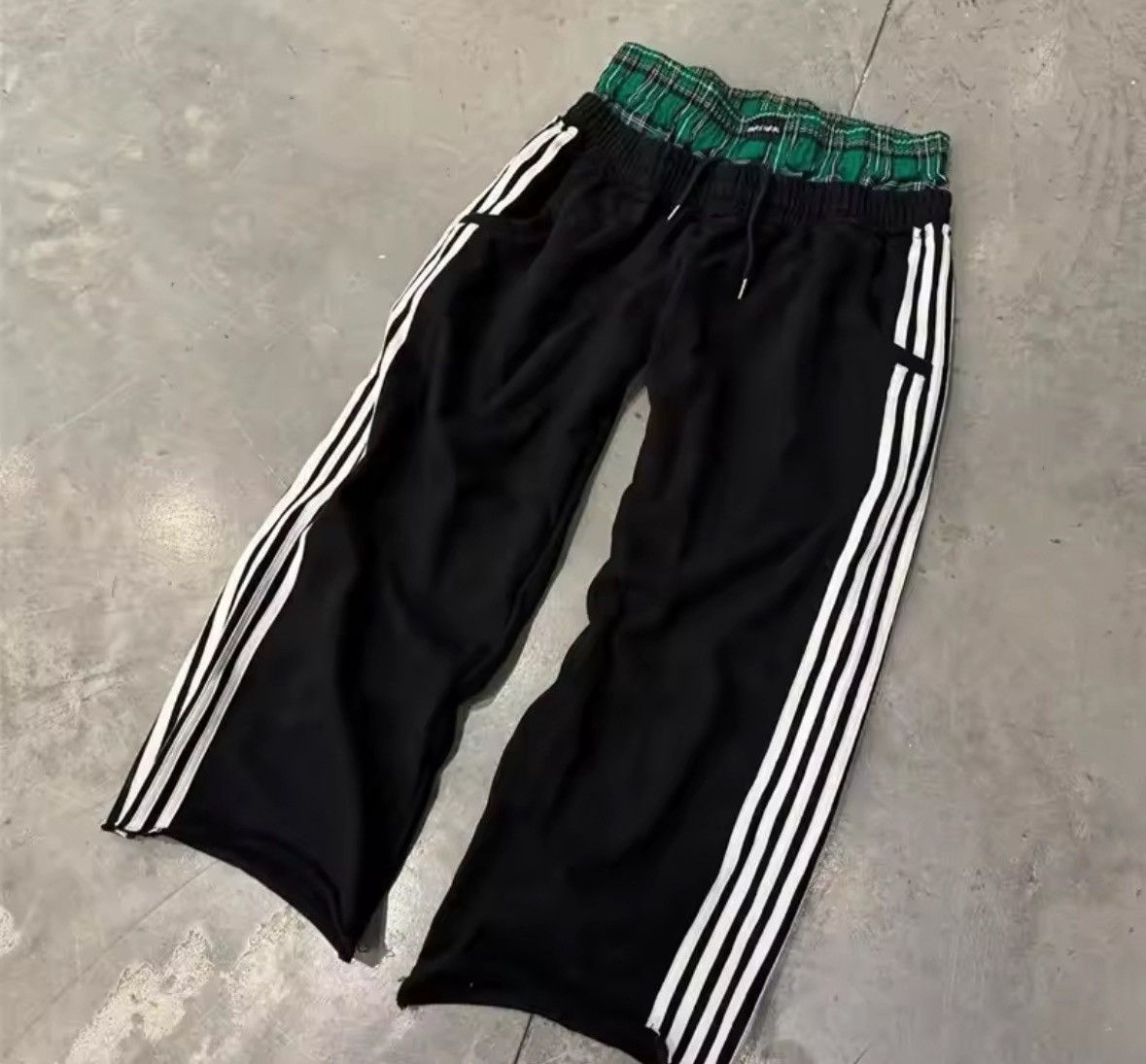 Other double waisted sweatpants Size US 34 / EU 50 - 1 Preview