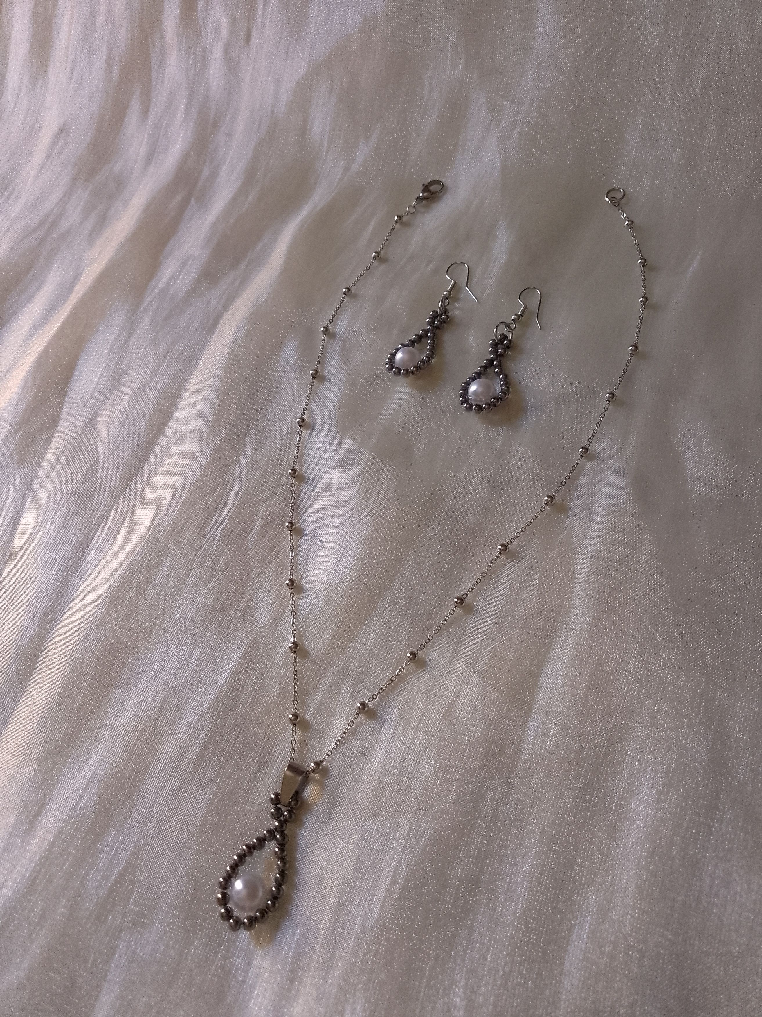 Handmade Necklace Teardrop Pendant Earrings Pearls Size ONE SIZE - 7 Thumbnail