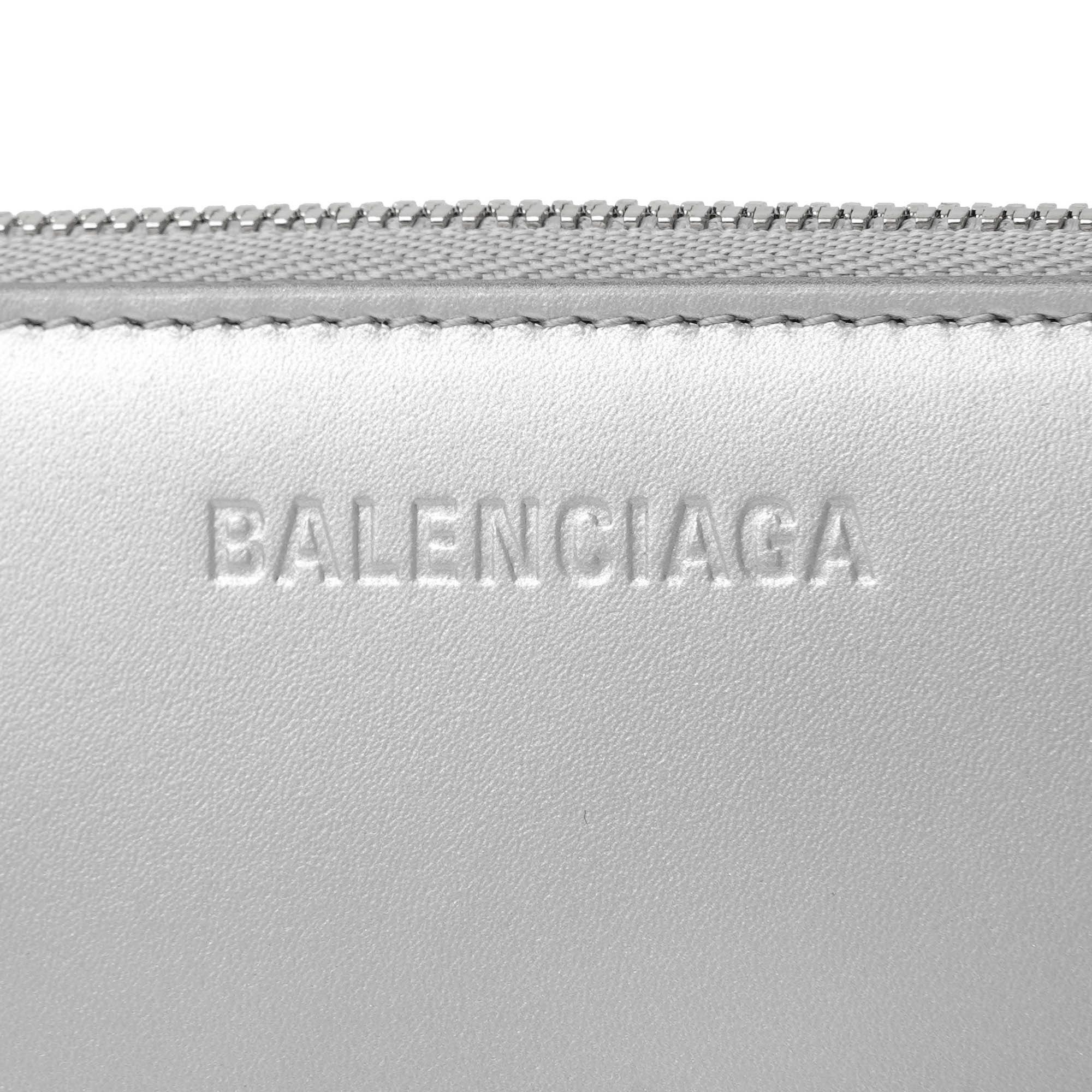 Balenciaga o1mt1gz0924 Size: OS / Essential Continental Wallet Silver Size ONE SIZE - 6 Thumbnail