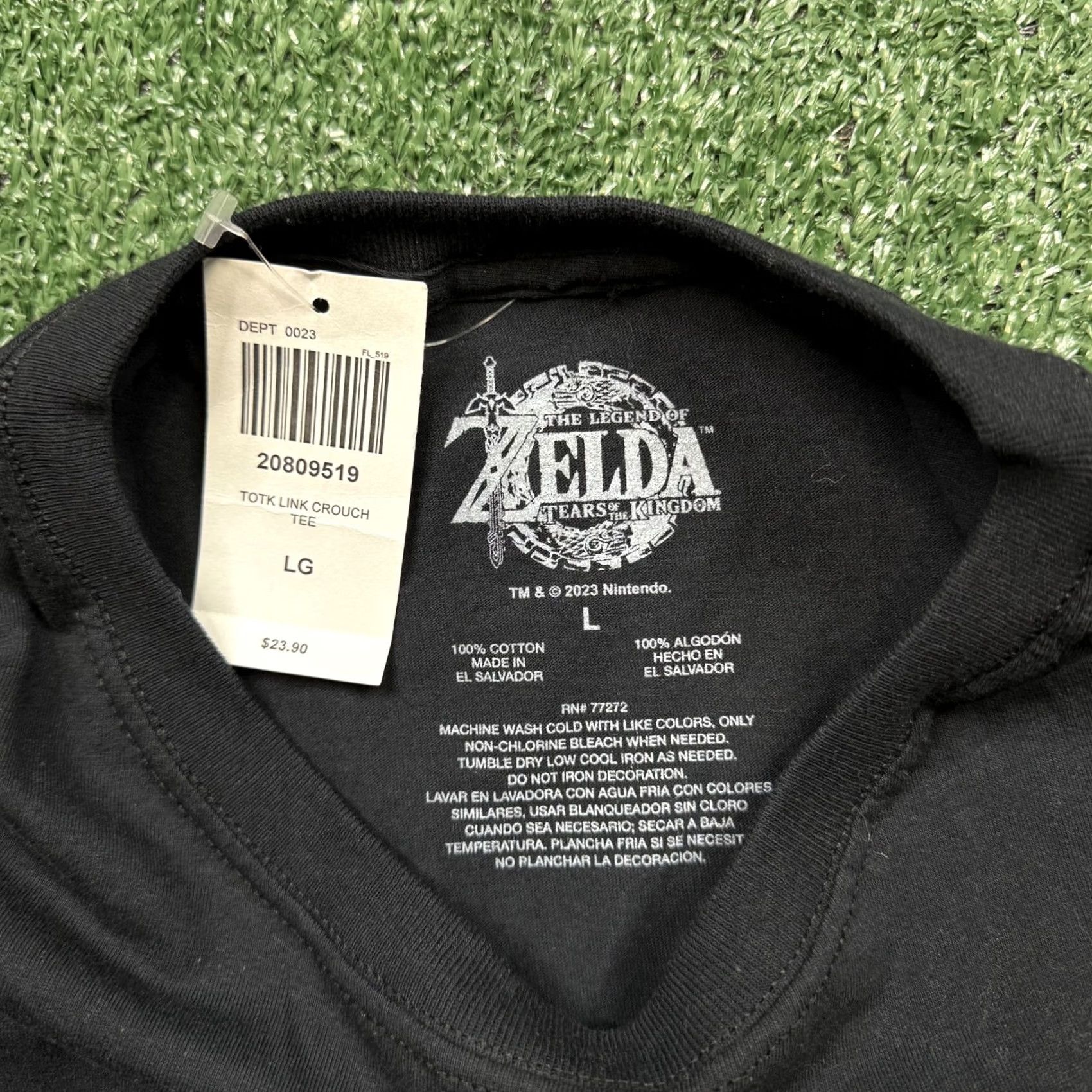 Vintage Zelda Legend Of The Kingdom Graphic T Shirt Men's L Black Game Tee Size US L / EU 52-54 / 3 - 7 Thumbnail