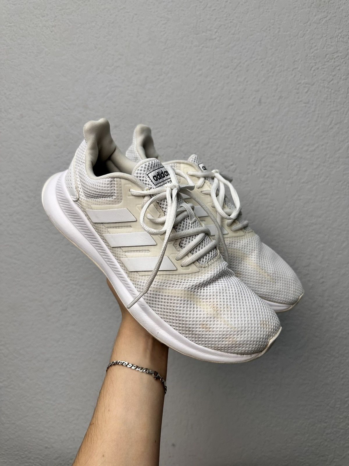 Adidas Adidas white sneakers running shoes triple minimal style Size US 8 / EU 41 - 12 Thumbnail