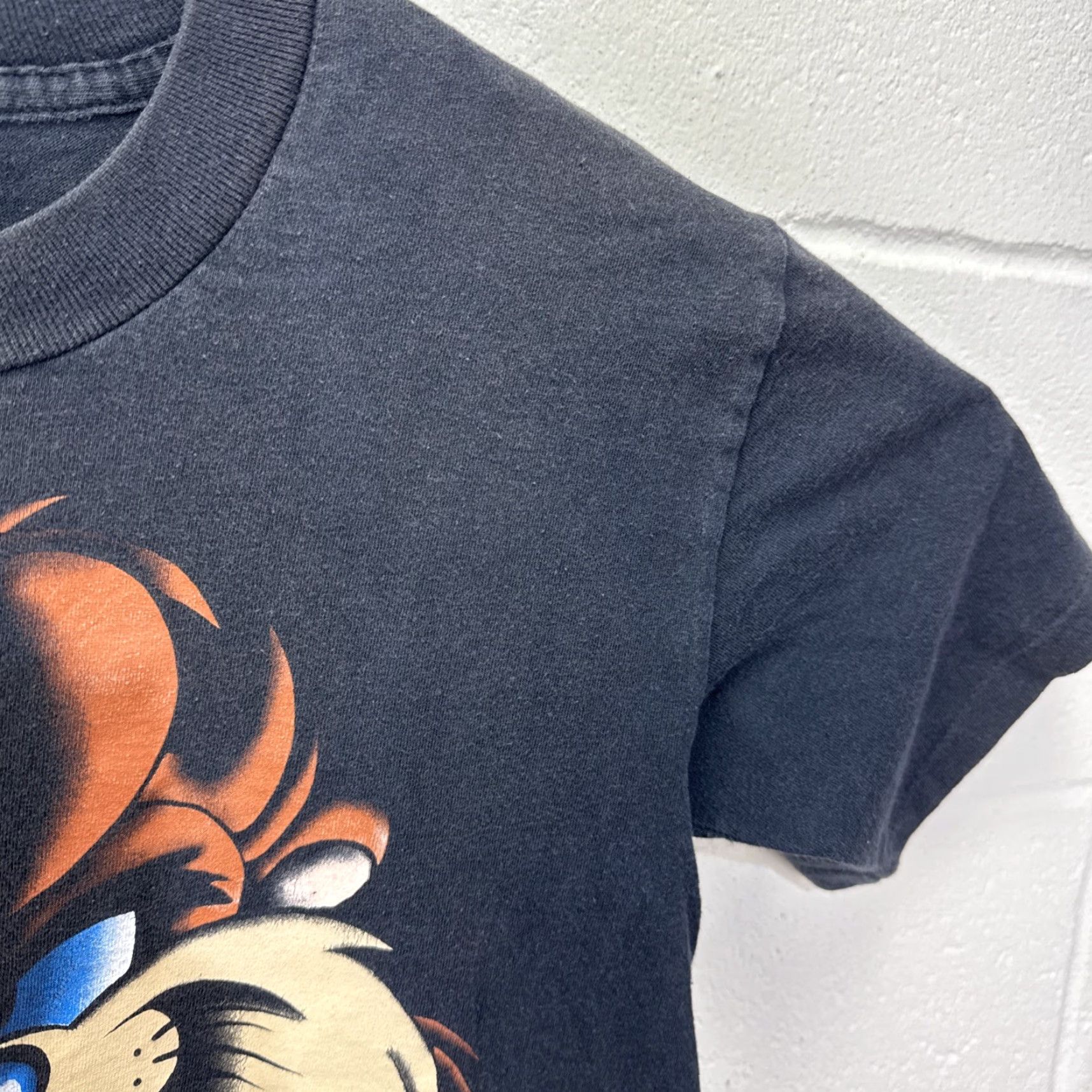 Vintage VINTAGE Screen Stars Taz Tasmanian Devil Cartoon T-Shirt Men Small Black 90s Fade Logo Size US S / EU 44-46 / 1 - 7 Thumbnail
