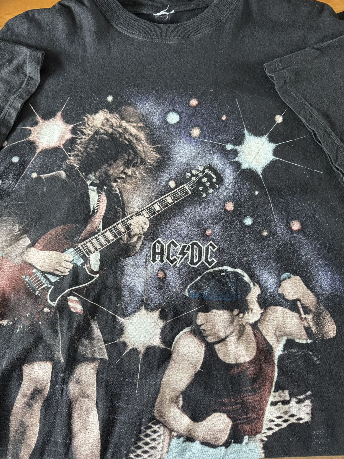 Band Tees Vintage 90s ACDC EMPIRE Allover Printed T Shirt Tee Size US XL / EU 56 / 4 - 8 Thumbnail