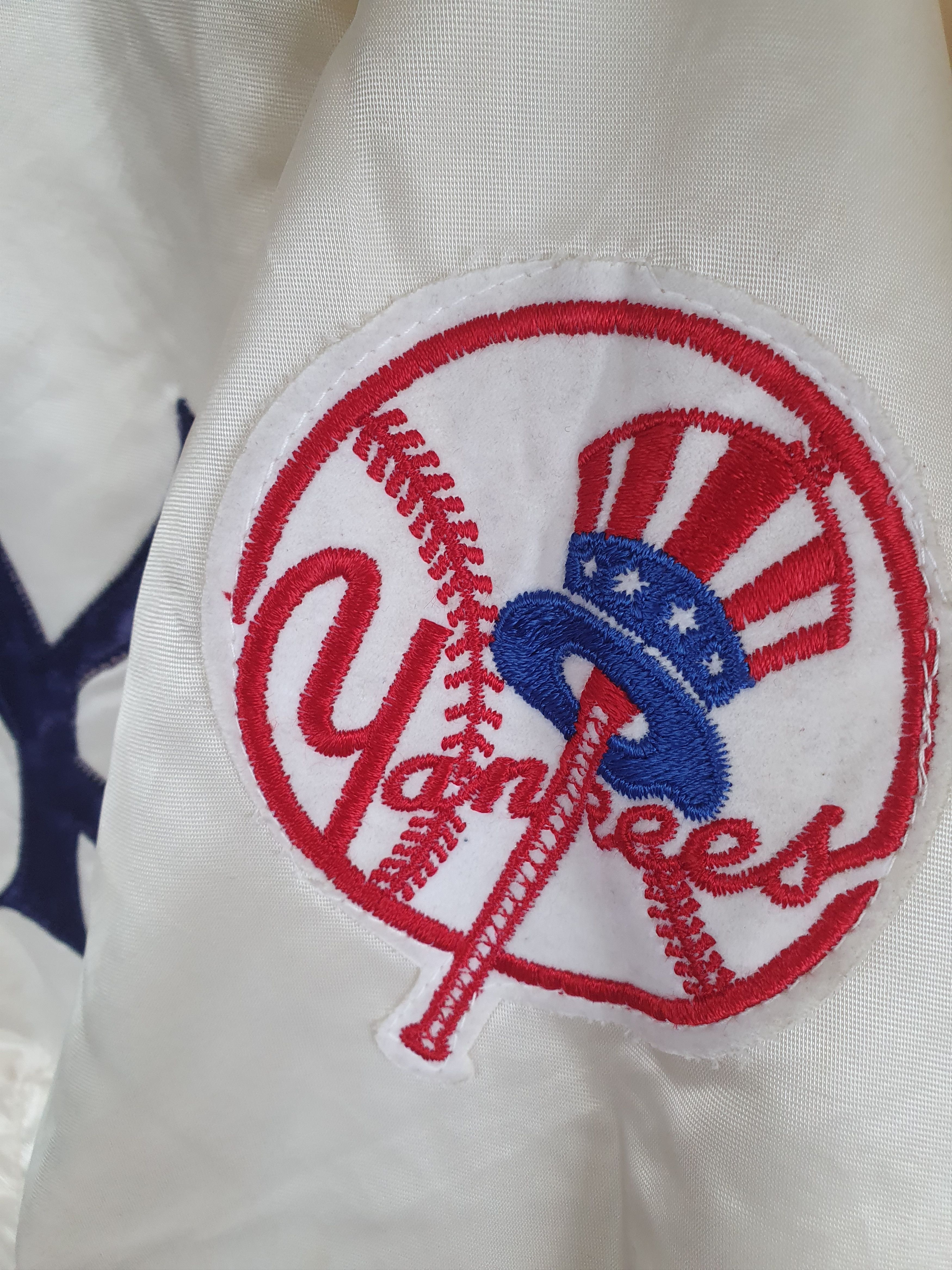 Vintage New York Yankees Vintage Satin Bomber Jacket sz L Size US L / EU 52-54 / 3 - 11 Thumbnail