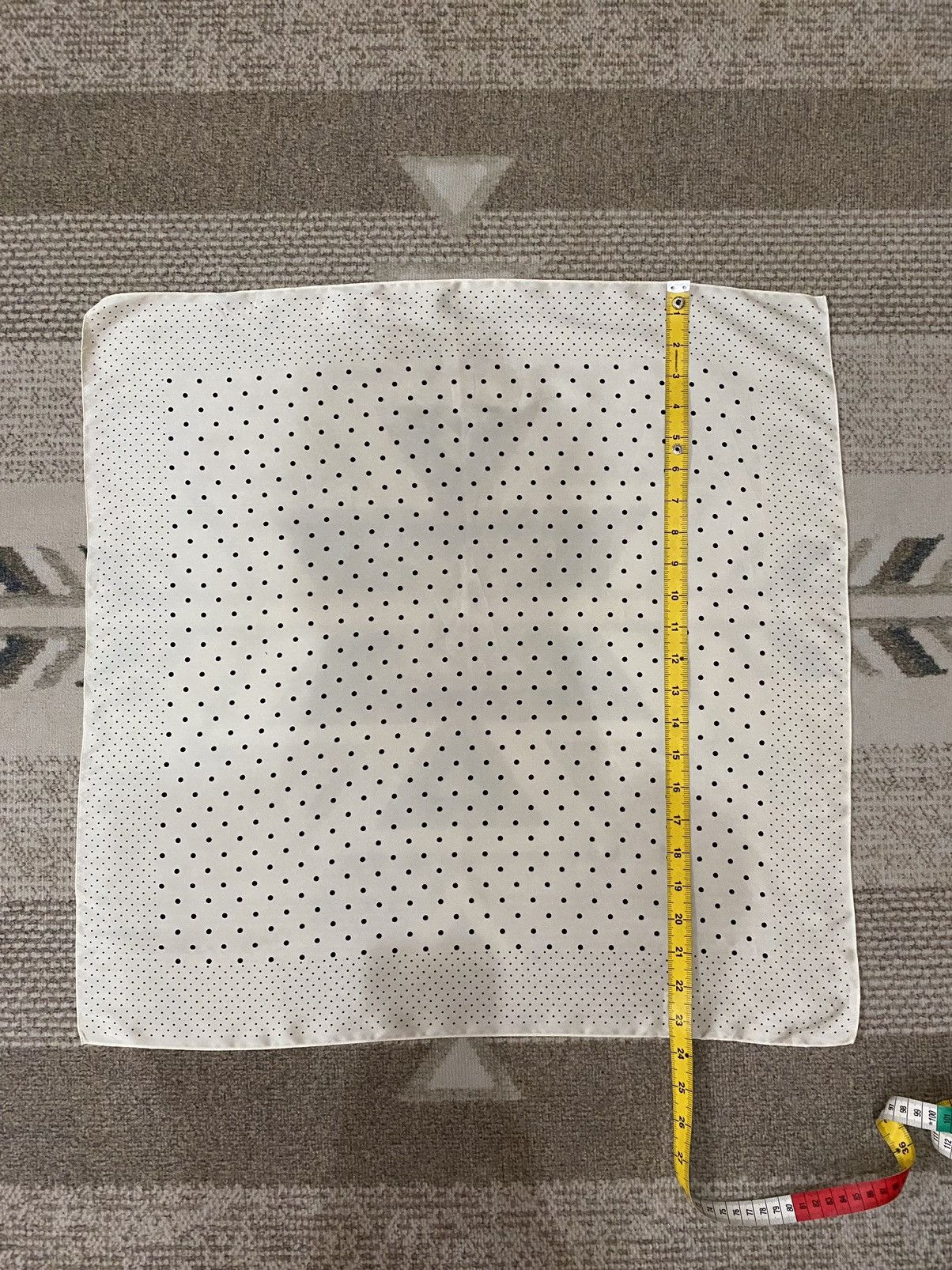 Japanese Brand Japanese Brand Uniqlo Polkadot Design Scarves /Handkerchief Size ONE SIZE - 5 Thumbnail