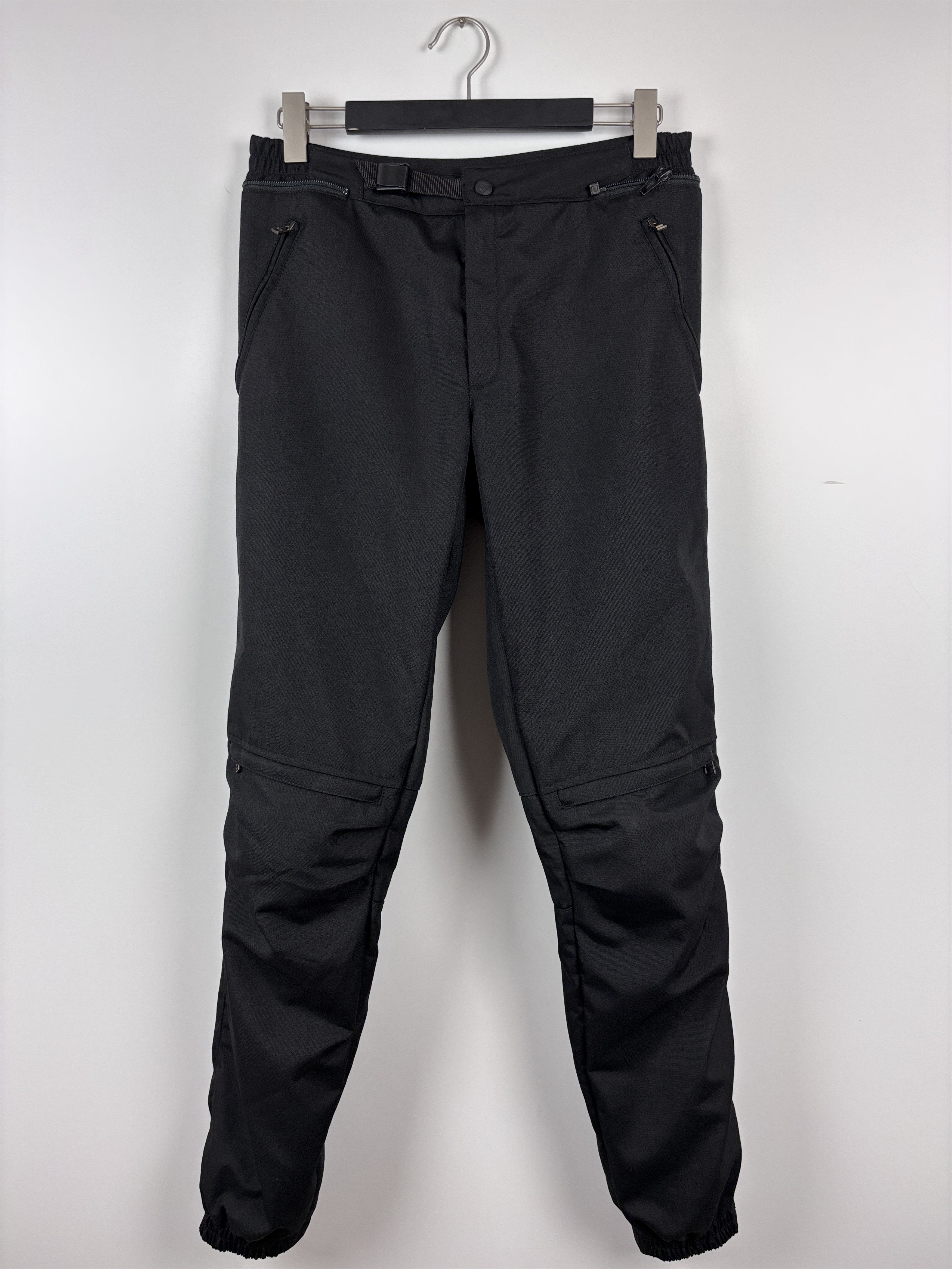 Dainese Dainese 2 Piece Motorcycle Suit Jacket & Trousers Black 50 Size US M / EU 48-50 / 2 - 8 Thumbnail