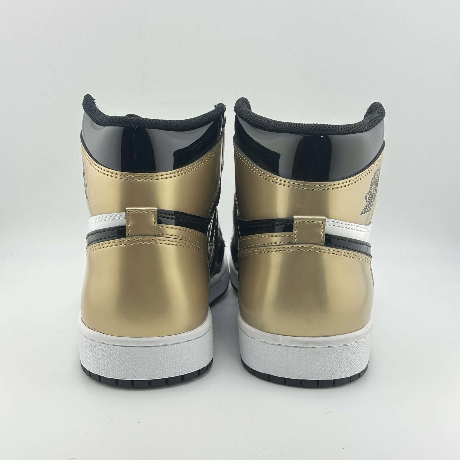 Nike Air Jordan 1 Retro High Black Metallic Gold US9 New with Box Size US 9 / EU 42 - 5 Thumbnail