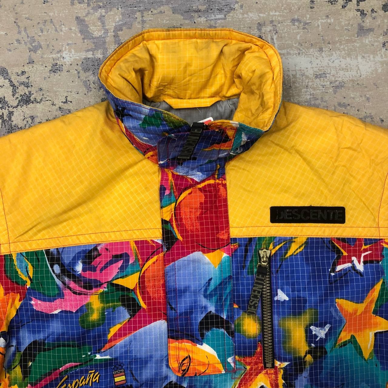 Descente Y467 SPAIN SKI TEAM DESCENTE OFFICIAL JACKET Size US L / EU 52-54 / 3 - 7 Thumbnail