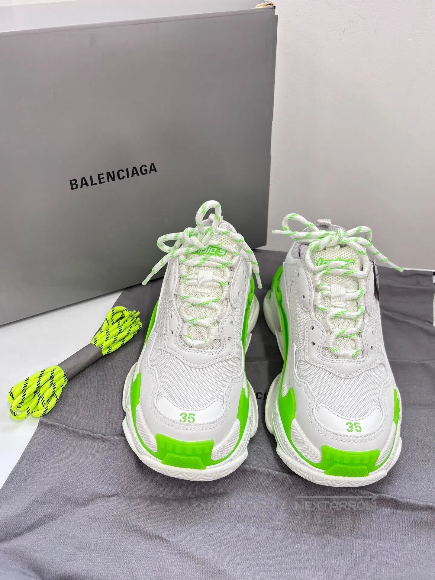 Balenciaga Balenciaga Triple S White Green Sneakers. Size US 4 / IT 34 - 1 Thumbnail