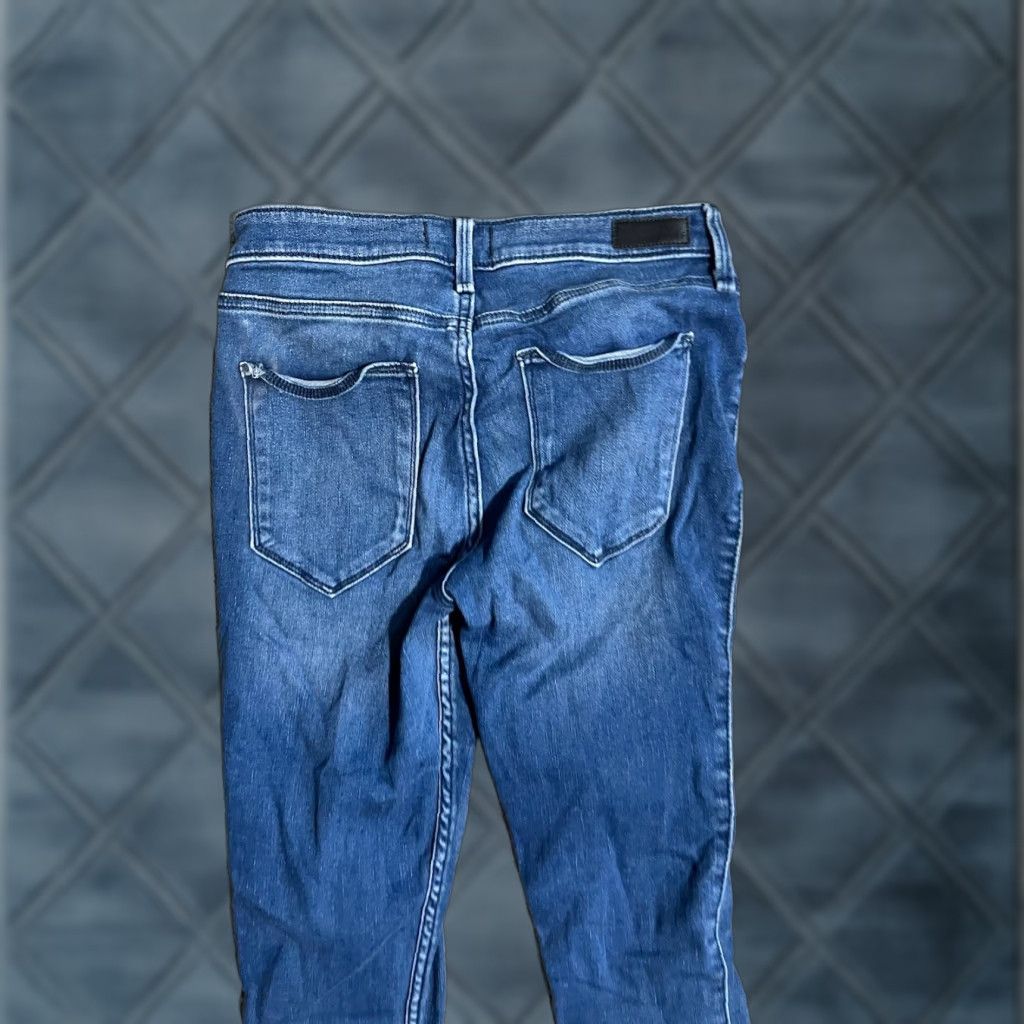 Abercrombie & Fitch Abercrombie & Fitch Jeans Womens 6 Skinny Blue 28 Inseam 28 A&F Super Skinny Denim Cotton Dark Solid Pockets Modern Classic American Size 28" / US 6 / IT 42 - 1 Thumbnail
