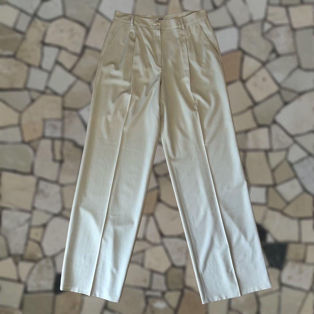 Gianfranco Ferre Gianfranco Ferre Wide Leg Trousers Wool Blend Beige Women 44 Pockets Logo Zip Button Relaxed High Rise Dress Pants Vintage No Size 30" / US 8 / IT 44 - 1 Thumbnail