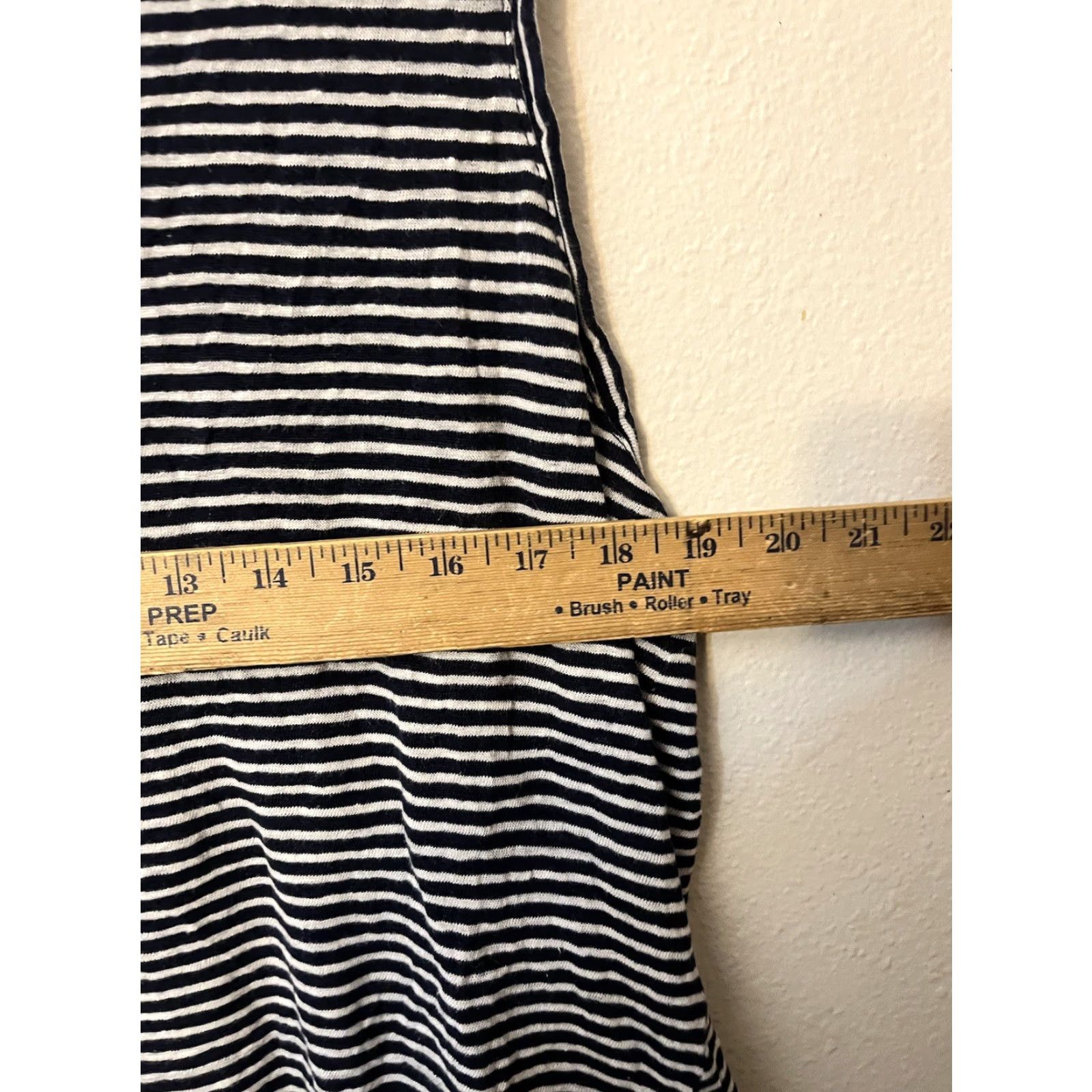 Banana Republic Banana Republic Linen Tank Top Womens Size XL Sleeveless Tie Front Stripe Blue Beach Nautical Summer 90s? No - keep to terms. Size XL / US 12-14 / IT 48-50 - 5 Thumbnail